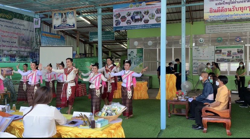 ???130 ปี กระทรวงมหาดไทย ? ฉะเชิงเทรา : แม่น้ำบางปะกงแหล่งชีวิต พระศักดิ์สิทธิ์หลวงพ่อโสธร พระยาศรีสุนทรปราชญ์ภาษาไทย เขาอ่างฤาไนป่าสมบูรณ์ ? ?  ???สพจ .ฉะเชิงเทรา ร่วมเป็นเกียรติในการตรวจประเมินรางวัลเลิศรัฐ สาขาการบริหารราชการแบบมีส่วนร่วม ประเภทร่วมใจแก้จน ประจำปี 2565 ขั้นตอนที่ 2 (การตรวจประเมิน ณ พื้นที่ปฎิบัติงาน)