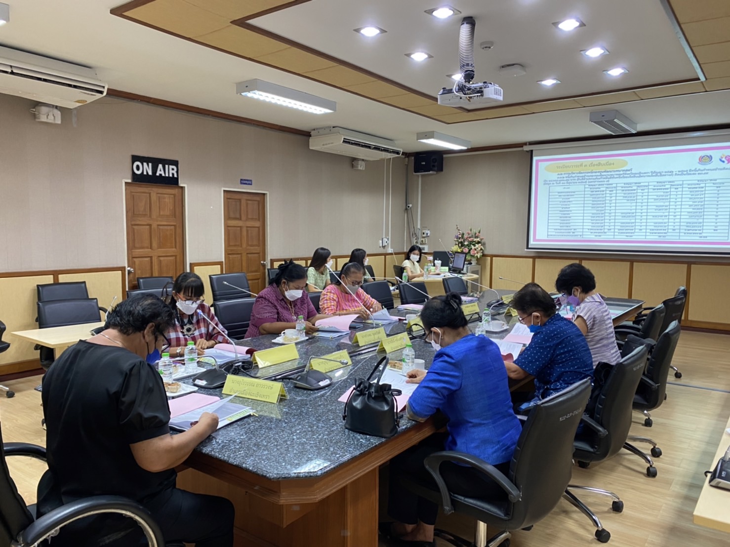 ???130 ปี กระทรวงมหาดไทย ? ฉะเชิงเทรา :แม่น้ำบางปะกงแหล่งชีวิต พระศักดิ์สิทธิ์หลวงพ่อโสธร พระยาศรีสุนทรปราชญ์ภาษาไทย เขาอ่างฤาไนป่าสมบูรณ์ ? ? ?พช.ฉะเชิงเทรา ประชุมคณะทำงานขับเคลื่อนกองทุนพัฒนาบทบาทสตรีจังหวัด จังหวัดฉะเชิงเทรา ครั้งที่ 5/2565