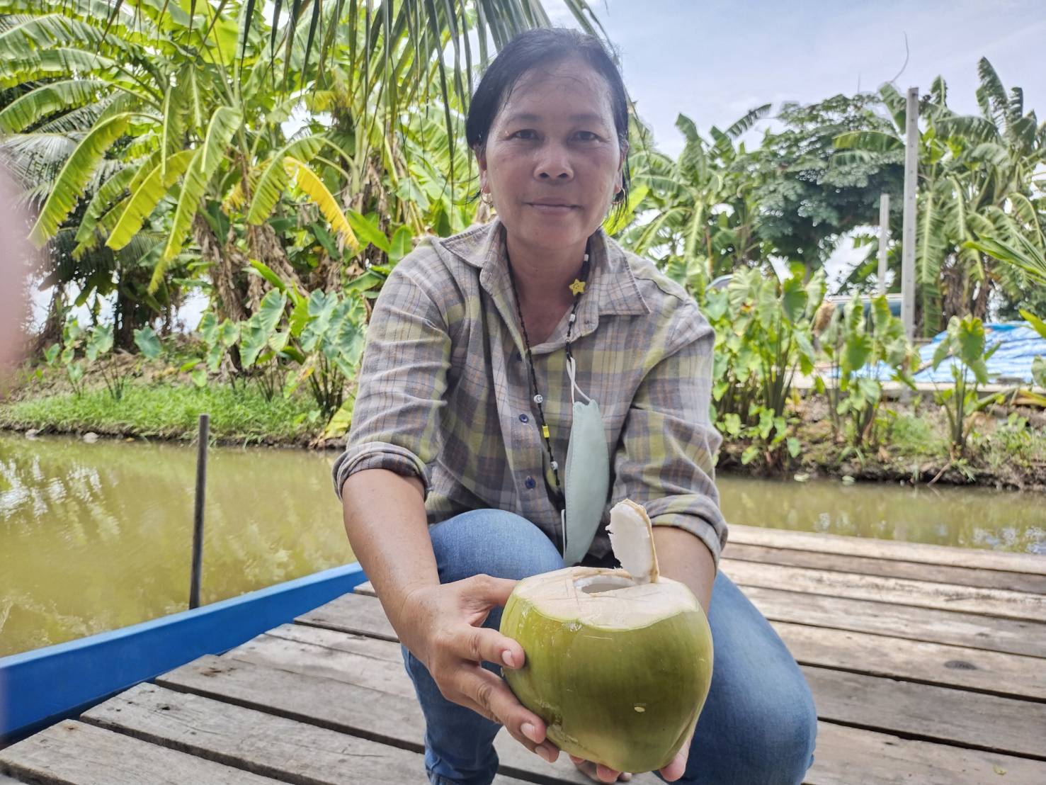 ???130 ปี กระทรวงมหาดไทย ? ฉะเชิงเทรา :แม่น้ำบางปะกงแหล่งชีวิต พระศักดิ์สิทธิ์หลวงพ่อโสธร พระยาศรีสุนทรปราชญ์ภาษาไทย เขาอ่างฤาไนป่าสมบูรณ์ ? ?  ??พช.ฉะเชิงเทรา ลงพื้นที่ถอดบทเรียนหมู่บ้านต้นแบบการน้อมนำแนวพระราชดำริไปประยุกต์ใช้ โครงการ 9;10 ปฏิบัติบูชา “สืบสาน รักษา ต่อยอด” เพื่อพัฒนาชุมชน ประจำปี 2565