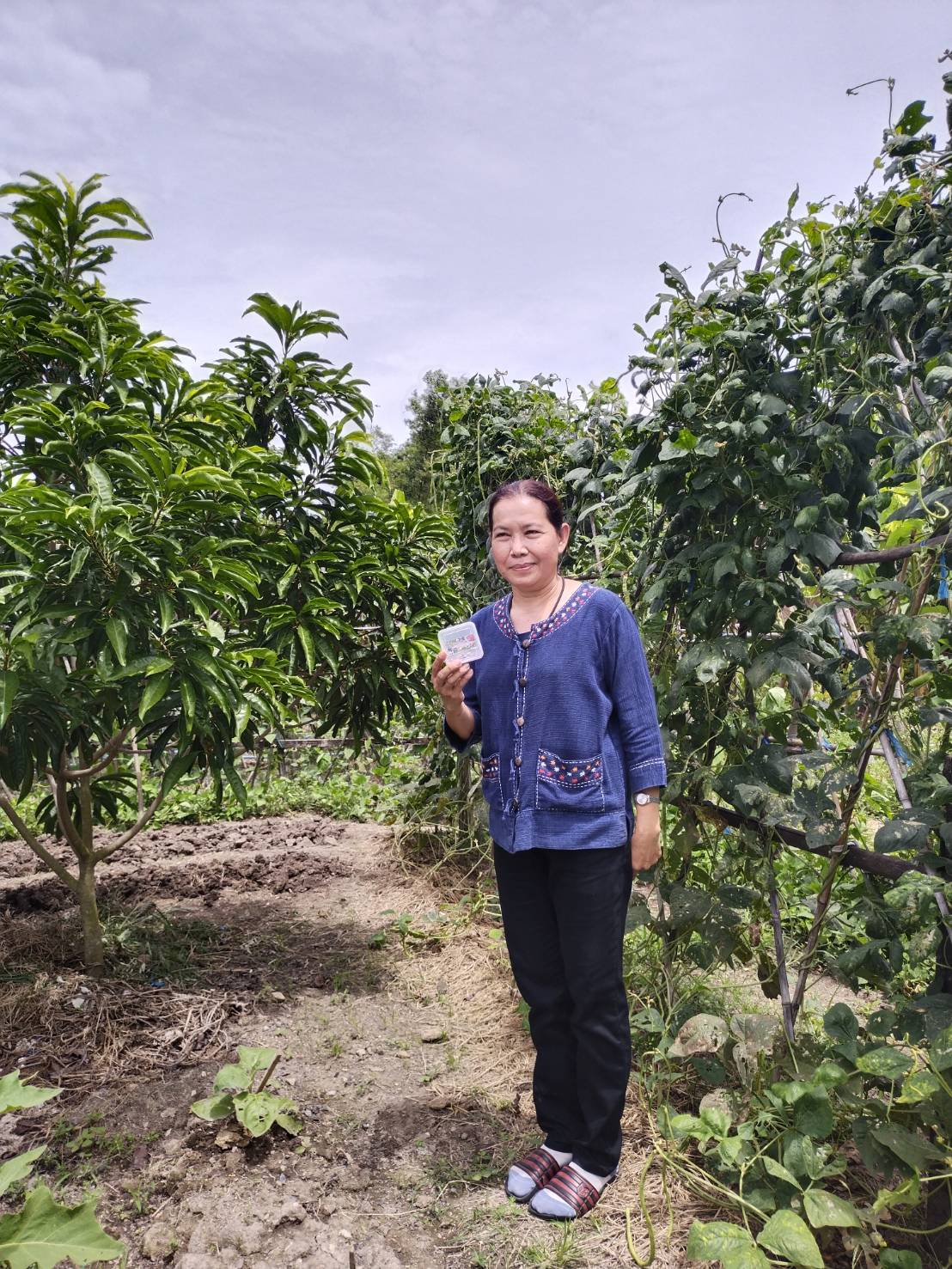 ???130 ปี กระทรวงมหาดไทย ? ฉะเชิงเทรา :แม่น้ำบางปะกงแหล่งชีวิต พระศักดิ์สิทธิ์หลวงพ่อโสธร พระยาศรีสุนทรปราชญ์ภาษาไทย เขาอ่างฤาไนป่าสมบูรณ์ ? ?  ??พช.ฉะเชิงเทรา ลงพื้นที่ถอดบทเรียนหมู่บ้านต้นแบบการน้อมนำแนวพระราชดำริไปประยุกต์ใช้ โครงการ 9;10 ปฏิบัติบูชา “สืบสาน รักษา ต่อยอด” เพื่อพัฒนาชุมชน ประจำปี 2565