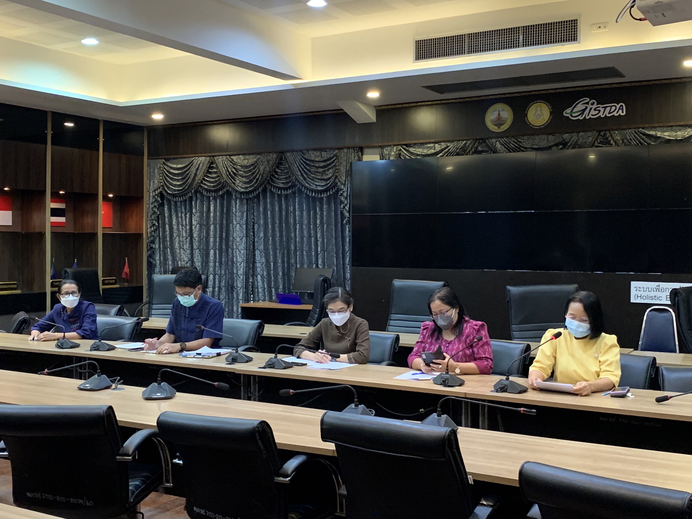 ???130 ปี กระทรวงมหาดไทย ? ฉะเชิงเทรา : แม่น้ำบางปะกงแหล่งชีวิต พระศักดิ์สิทธิ์หลวงพ่อโสธร พระยาศรีสุนทรปราชญ์ภาษาไทย เขาอ่างฤาไนป่าสมบูรณ์ ? ?  สำนักงานพัฒนาชุมชนจังหวัดฉะเชิงเทราดำเนินการขายทอดตลาดครุภัณฑ์ยานพาหนะ (รถยนต์ราชการ) โดยวิธีการขายทอดตลาดแบบประมูลด้วยวาจา