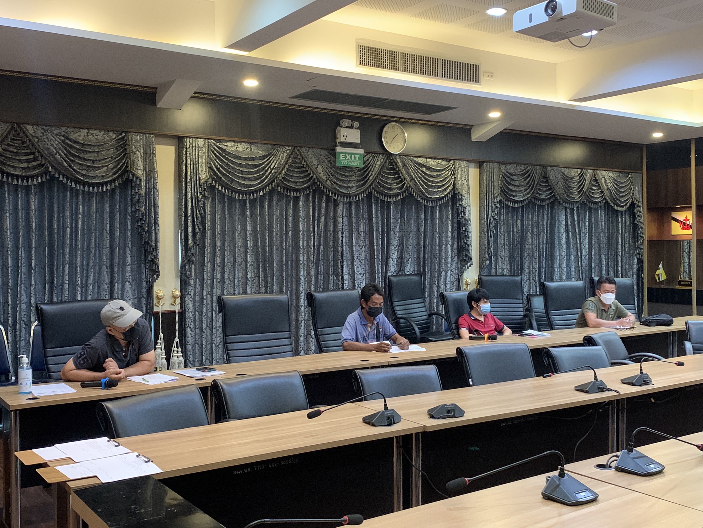 ???130 ปี กระทรวงมหาดไทย ? ฉะเชิงเทรา : แม่น้ำบางปะกงแหล่งชีวิต พระศักดิ์สิทธิ์หลวงพ่อโสธร พระยาศรีสุนทรปราชญ์ภาษาไทย เขาอ่างฤาไนป่าสมบูรณ์ ? ?  สำนักงานพัฒนาชุมชนจังหวัดฉะเชิงเทราดำเนินการขายทอดตลาดครุภัณฑ์ยานพาหนะ (รถยนต์ราชการ) โดยวิธีการขายทอดตลาดแบบประมูลด้วยวาจา