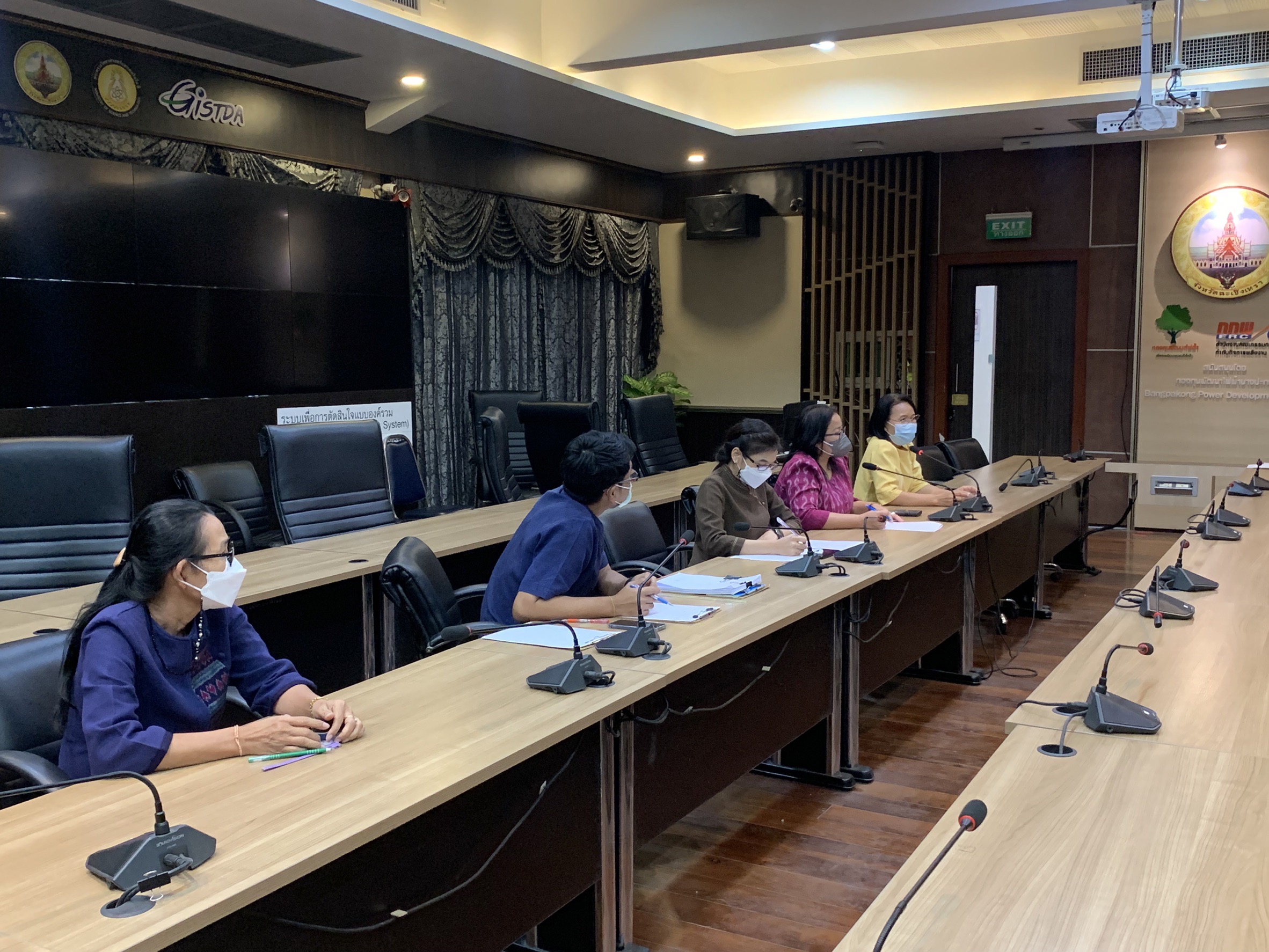 ???130 ปี กระทรวงมหาดไทย ? ฉะเชิงเทรา : แม่น้ำบางปะกงแหล่งชีวิต พระศักดิ์สิทธิ์หลวงพ่อโสธร พระยาศรีสุนทรปราชญ์ภาษาไทย เขาอ่างฤาไนป่าสมบูรณ์ ? ?  สำนักงานพัฒนาชุมชนจังหวัดฉะเชิงเทราดำเนินการขายทอดตลาดครุภัณฑ์ยานพาหนะ (รถยนต์ราชการ) โดยวิธีการขายทอดตลาดแบบประมูลด้วยวาจา