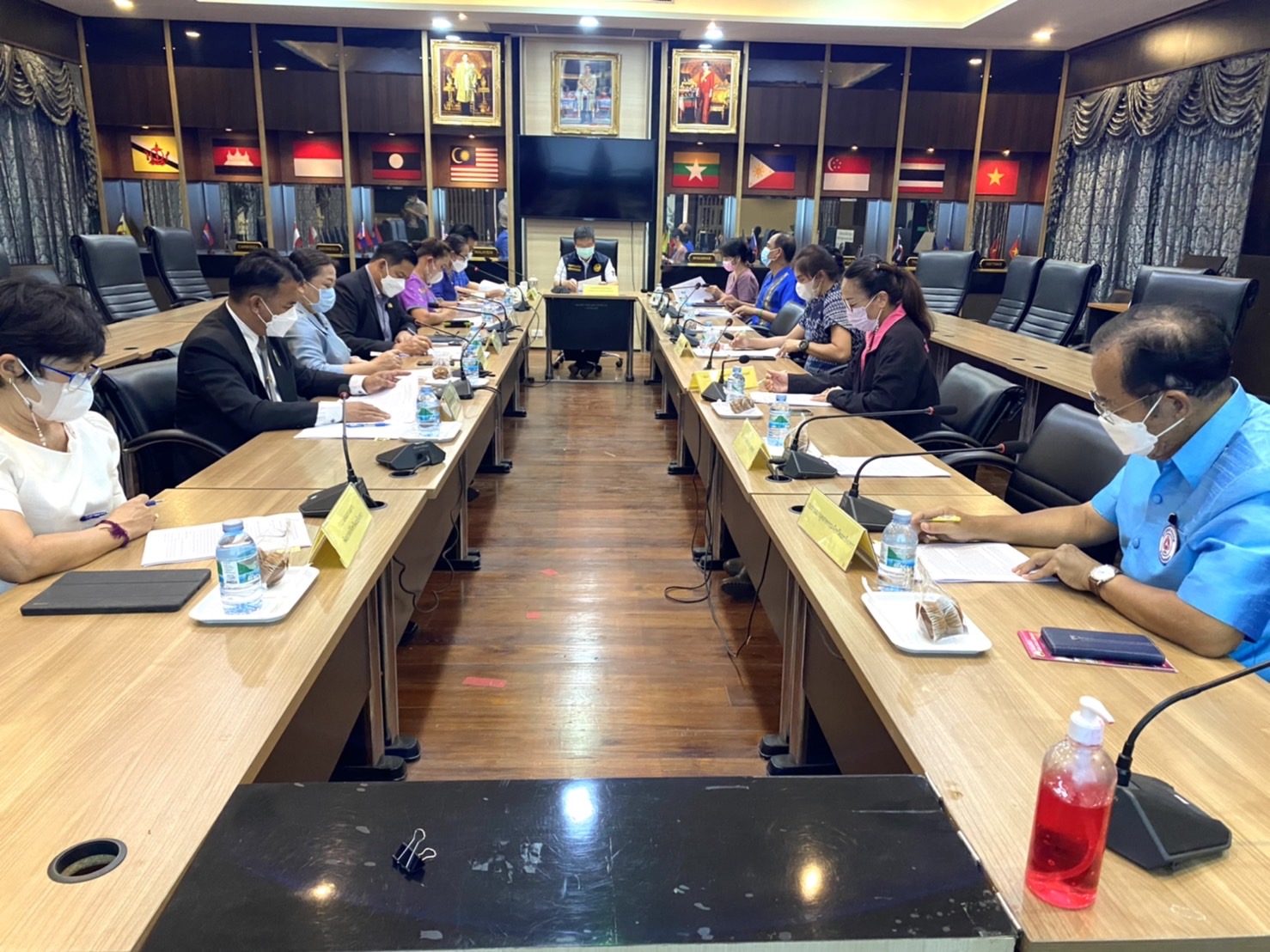 ???130 ปี กระทรวงมหาดไทย ? ฉะเชิงเทรา :แม่น้ำบางปะกงแหล่งชีวิต พระศักดิ์สิทธิ์หลวงพ่อโสธร พระยาศรีสุนทรปราชญ์ภาษาไทย เขาอ่างฤาไนป่าสมบูรณ์ ? ? ?‍?‍?‍??พช.ฉะเชิงเทรา ประชุมคณะกรรมการบริหารกองทุนพัฒนาเด็กชนบท ในพระราชูปถัมภ์สมเด็จพระเทพรัตนราชสุดาฯ สยามบรมราชกุมารี จังหวัดฉะเชิงเทรา ครั้งที่ 2/2565