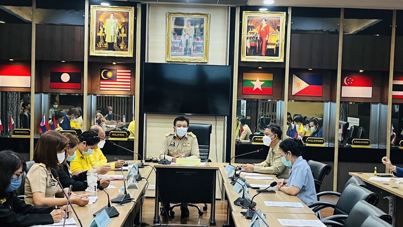 ???พช.ฉะเชิงเทรา ประชุมคณะกรรมการพัฒนาเศรษฐกิจฐานรากและประชารัฐ (E3)