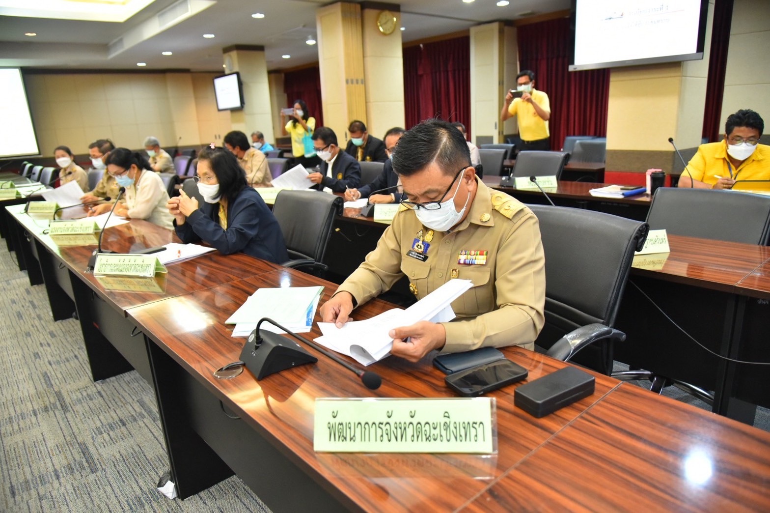 ??พช.ฉะเชิงเทรา ร่วมประชุมคณะกรรมการบริหารงานจังหวัดแบบบูรณาการ (ก.บ.จ.) จังหวัดฉะเชิงเทรา ครั้งที่ 2/2565