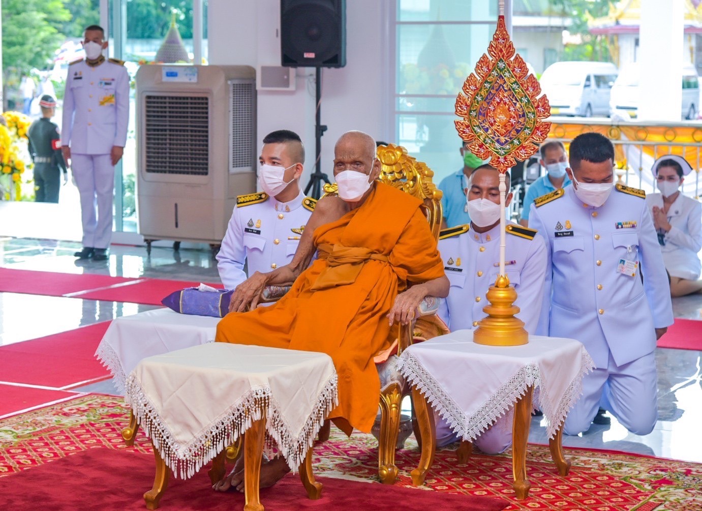 ??พช.ฉะเชิงเทรา ร่วมพิธีเชิญสัญญาบัตร พัดยศ และผ้าไตร ถวายแด่พระราชมงคลวชิรโสภิต (ขันธ์ สิริวณฺโณ)