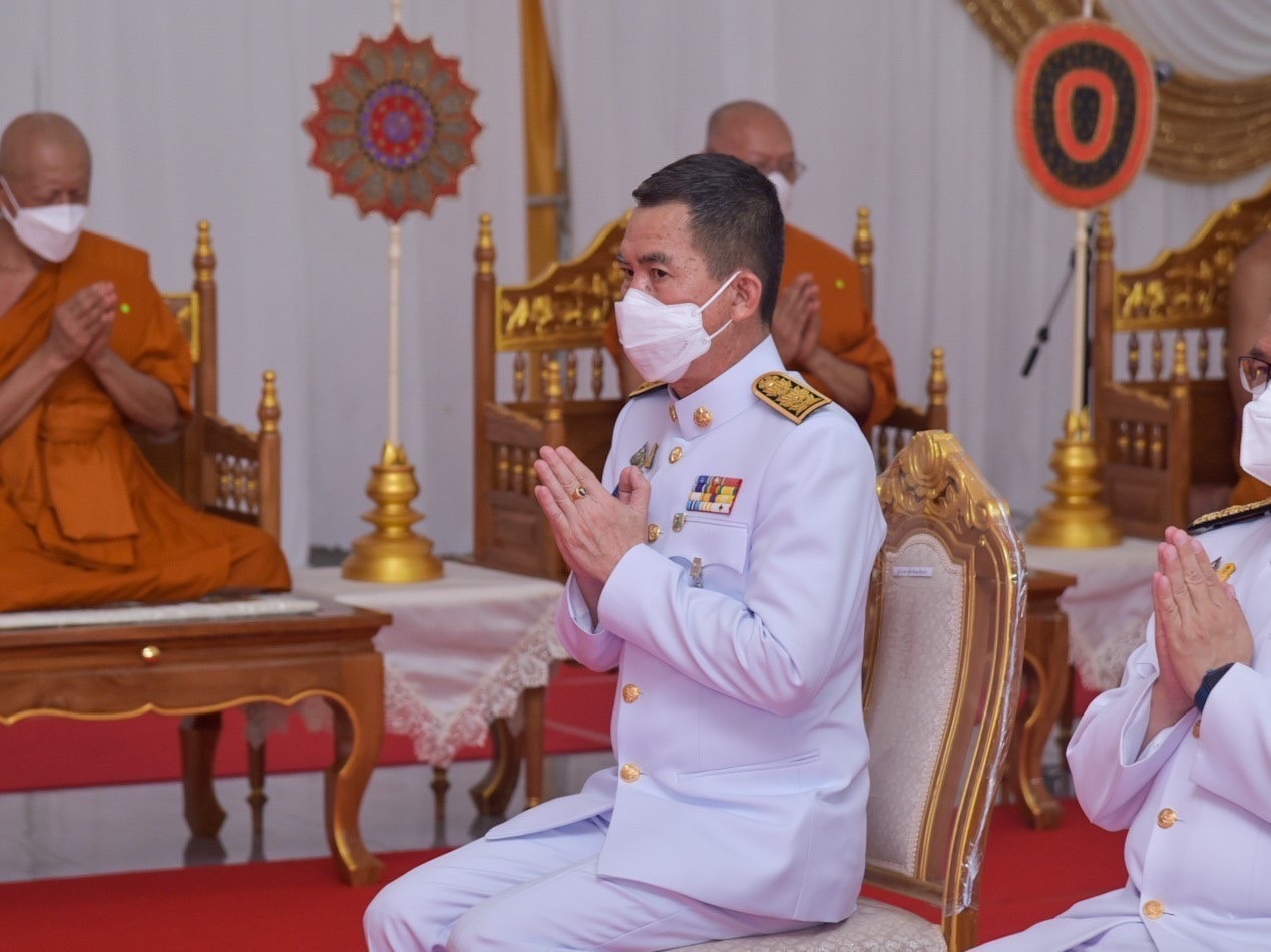 ??พช.ฉะเชิงเทรา ร่วมพิธีเชิญสัญญาบัตร พัดยศ และผ้าไตร ถวายแด่พระราชมงคลวชิรโสภิต (ขันธ์ สิริวณฺโณ)