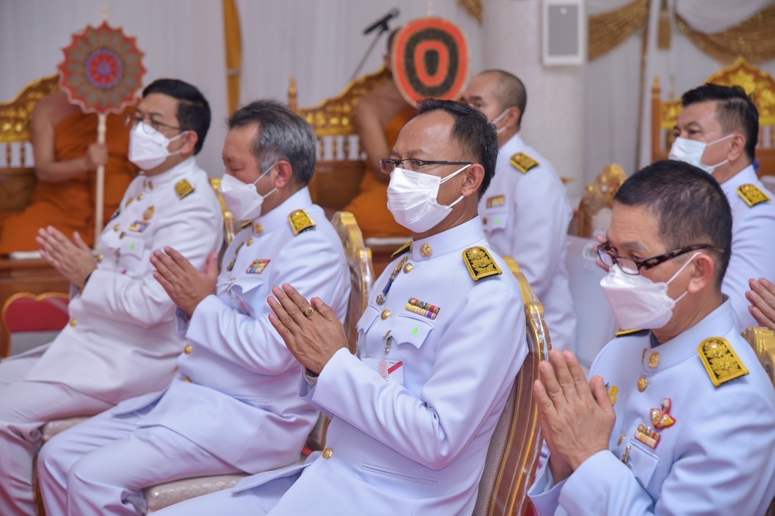 ??พช.ฉะเชิงเทรา ร่วมพิธีเชิญสัญญาบัตร พัดยศ และผ้าไตร ถวายแด่พระราชมงคลวชิรโสภิต (ขันธ์ สิริวณฺโณ)