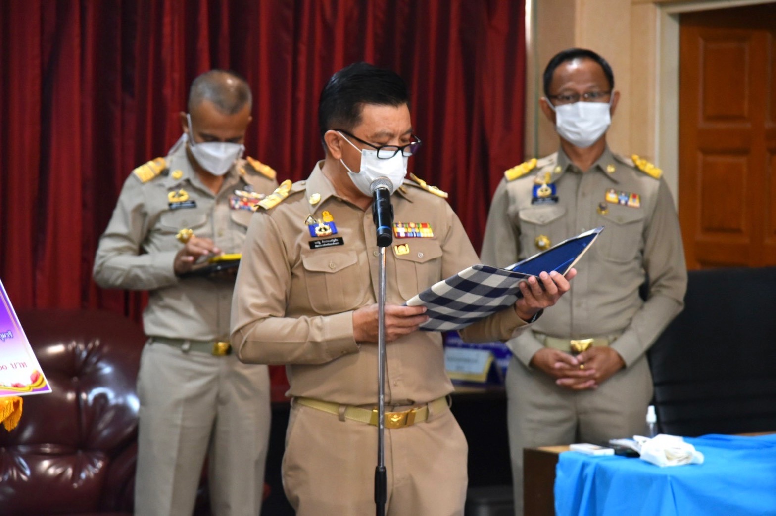 ???พช.ฉะเชิงเทรา มอบใบประกาศเกียรติคุณการคัดสรรกิจกรรมพัฒนาชุมชนดีเด่นระดับจังหวัด ประจำปี 2565