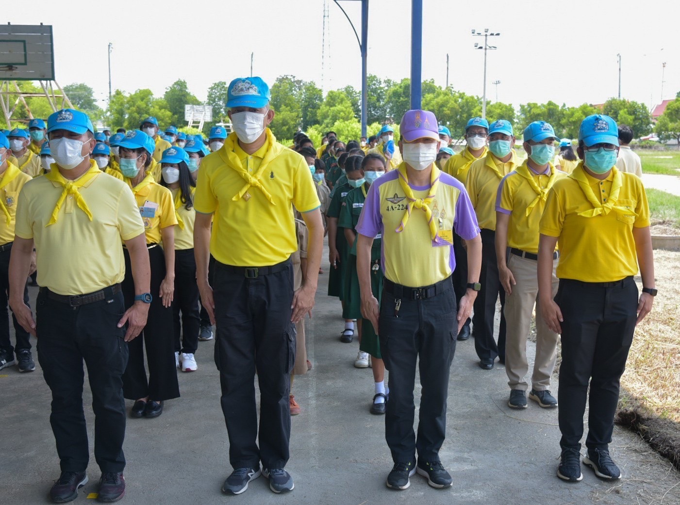 ??พช.ฉะเชิงเทรา ร่วมกิจกรรมจิตอาสาปลูกป่าชายเลนเฉลิมพระเกียรติ เนื่องในโอกาสวันเฉลิมพระชนมพรรษาพระบาทสมเด็จพระเจ้าอยู่หัว