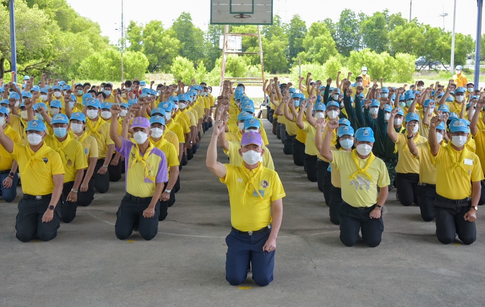 ??พช.ฉะเชิงเทรา ร่วมกิจกรรมจิตอาสาปลูกป่าชายเลนเฉลิมพระเกียรติ เนื่องในโอกาสวันเฉลิมพระชนมพรรษาพระบาทสมเด็จพระเจ้าอยู่หัว