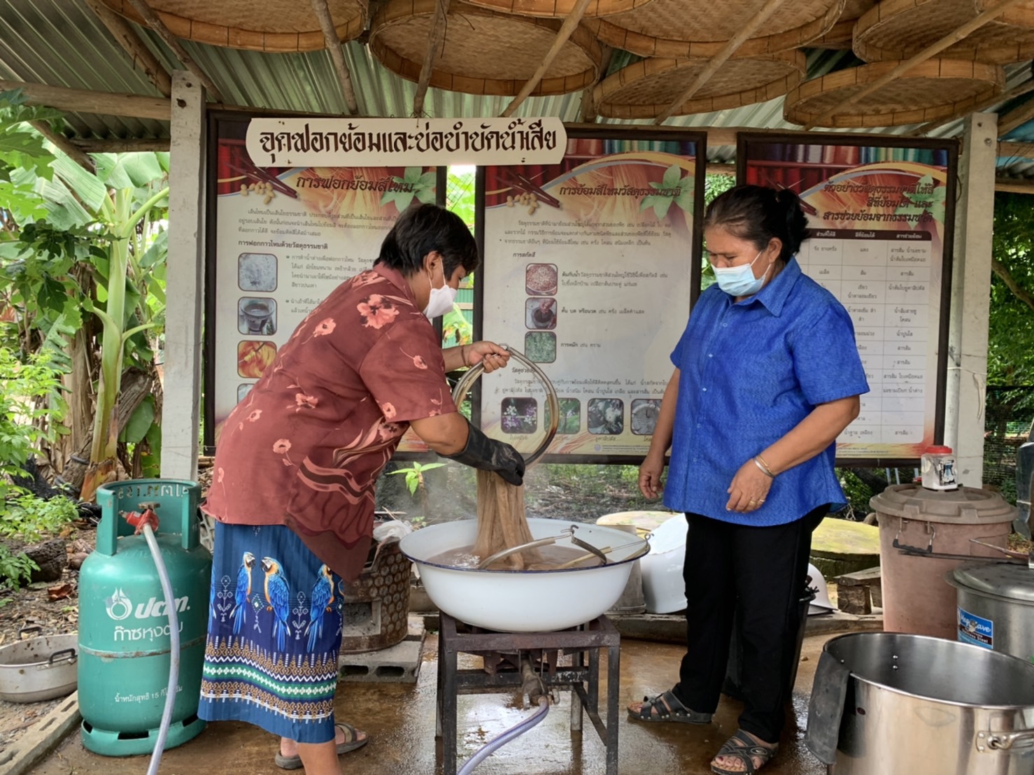 ???130 ปี กระทรวงมหาดไทย ? ฉะเชิงเทรา :แม่น้ำบางปะกงแหล่งชีวิต พระศักดิ์สิทธิ์หลวงพ่อโสธร พระยาศรีสุนทรปราชญ์ภาษาไทย อ่างฤาไนป่าสมบูรณ์ ? ?  ?ติดตามความก้าวหน้าและให้กำลังใจกับกลุ่มทอผ้าประกวดผ้าขิดลายนารีรัตนราชกัญญา