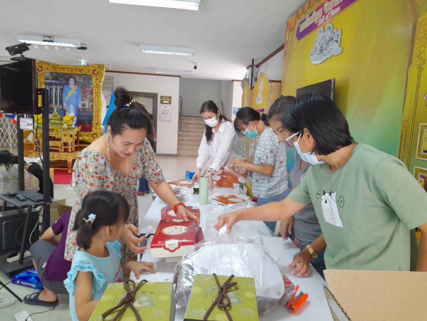 ???130 ปี กระทรวงมหาดไทย ? ฉะเชิงเทรา :แม่น้ำบางปะกงแหล่งชีวิต พระศักดิ์สิทธิ์หลวงพ่อโสธร พระยาศรีสุนทรปราชญ์ภาษาไทย เขาอ่างฤาไนป่าสมบูรณ์ ? ? พช. ฉะเชิงเทรา รวบรวมผลิตภัณฑ์ OTOP ส่งคัดสรรสุดยอด หนึ่งตำบล หนึ่งผลิตภัณฑ์ไทย พ.ศ. 2565 ระดับประเทศ