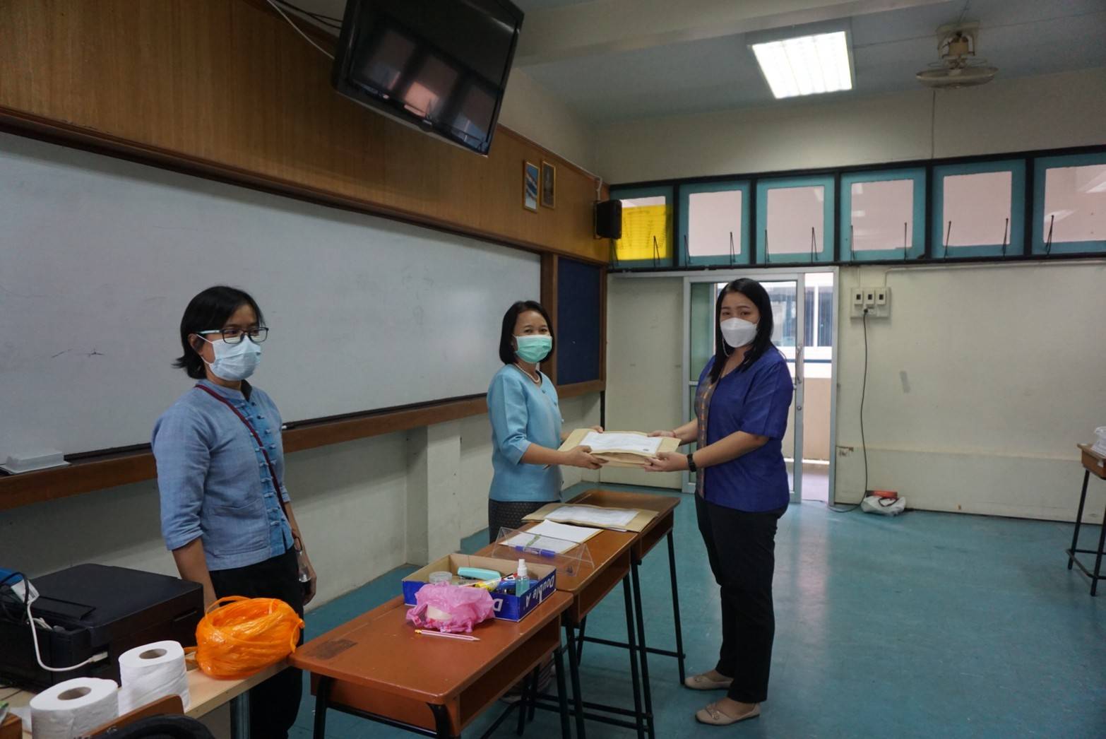 ???130 ปี กระทรวงมหาดไทย ? ฉะเชิงเทรา :แม่น้ำบางปะกงแหล่งชีวิต พระศักดิ์สิทธิ์หลวงพ่อโสธร พระยาศรีสุนทรปราชญ์ภาษาไทย เขาอ่างฤาไนป่าสมบูรณ์ ? ? พช. ฉะเชิงเทรา ดำเนินการสอบคัดเลือกบุคคลเพื่อแต่งตั้งเป็นอาสาพัฒนา (อสพ.) รุ่นที่ 74