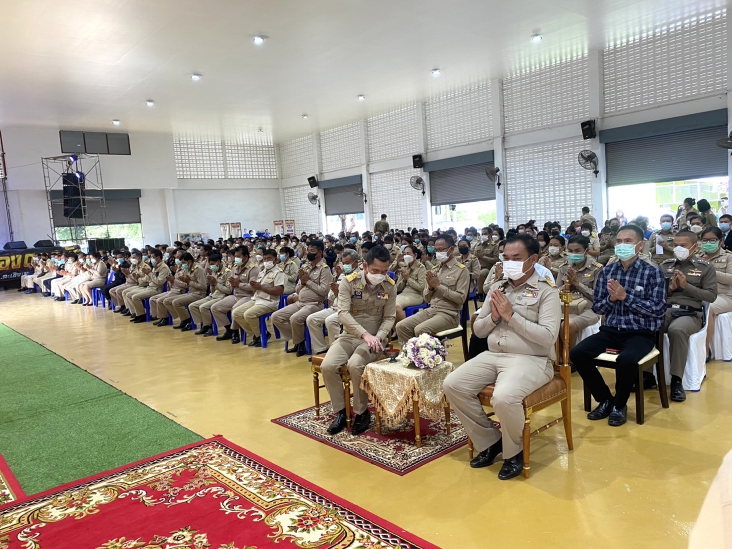 ???‍?‍?‍?ผู้ว่าราชการจังหวัดฉะเชิงเทรา มอบทุนกองทุนพัฒนาเด็กชนบทในพระราชูปถัมภ์สมเด็จพระเทพรัตนราชสุดาฯ สยามบรมราชกุมารี แก่เด็กยากจนและด้อยโอกาส