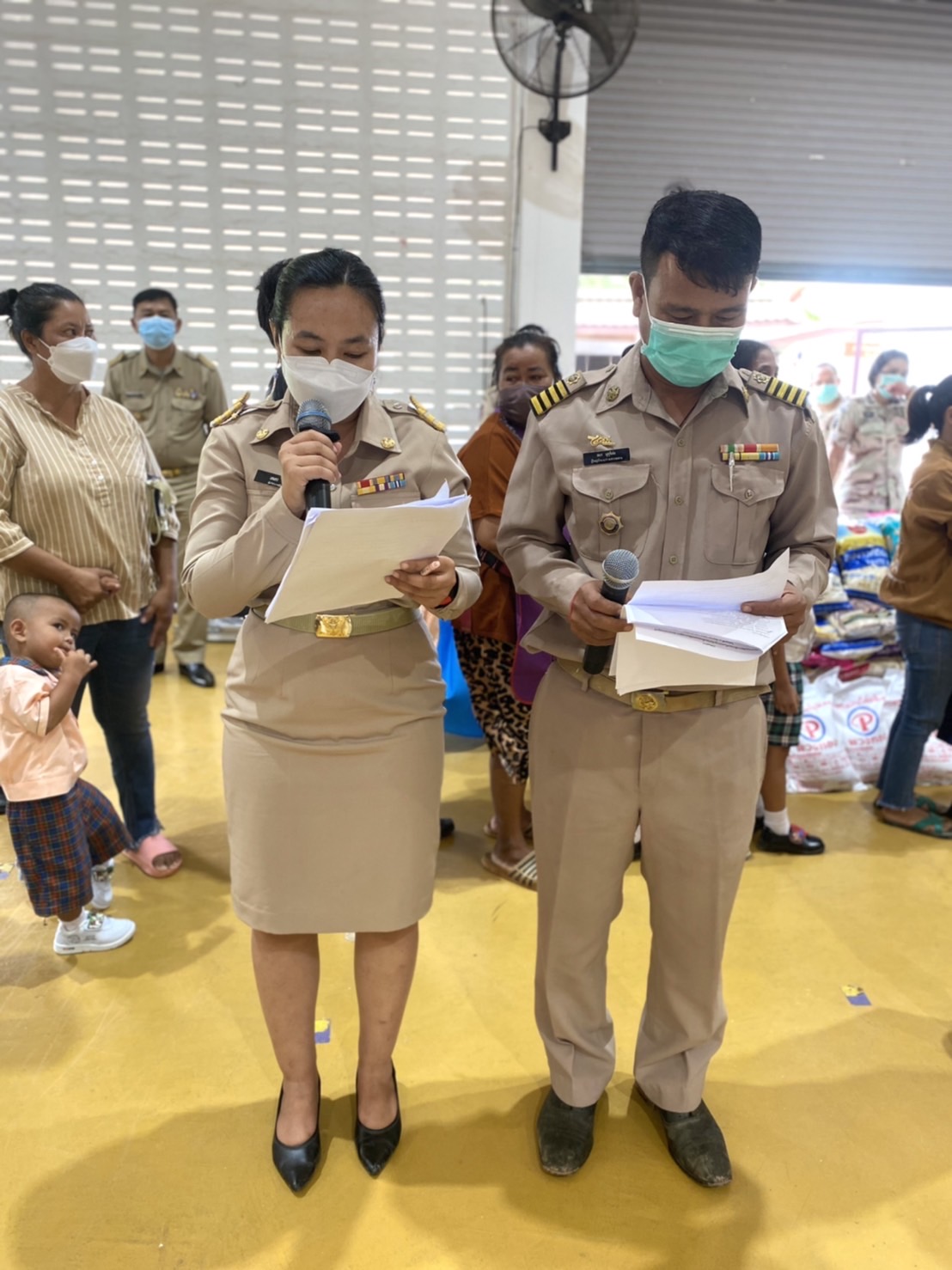 ???‍?‍?‍?ผู้ว่าราชการจังหวัดฉะเชิงเทรา มอบทุนกองทุนพัฒนาเด็กชนบทในพระราชูปถัมภ์สมเด็จพระเทพรัตนราชสุดาฯ สยามบรมราชกุมารี แก่เด็กยากจนและด้อยโอกาส