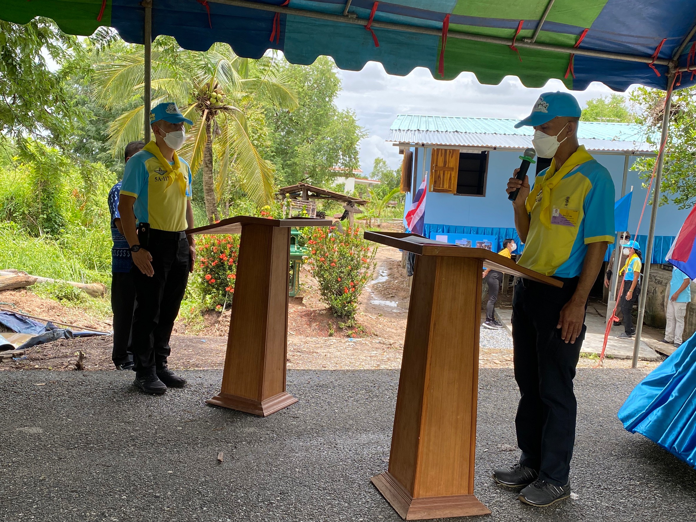 ???130 ปี กระทรวงมหาดไทย ???พช.ฉะเชิงเทรา ร่วมส่งมอบบ้าน ตามโครงการซ่อมแซมบ้านผู้ยากไร้ เฉลิมพระเกียรติสมเด็จพระนางเจ้าสิริกิติ์ พระบรมราชินีนาถ พระบรมราชชนนีพันปีหลวง เนื่องในโอกาสมหามงคล เฉลิมพระชนมพรรษา 90 พรรษา 12 สิงหาคม 2565 ในพื้นที่อำเภอคลองเขื่อน จังหวัดฉะเชิงเทรา