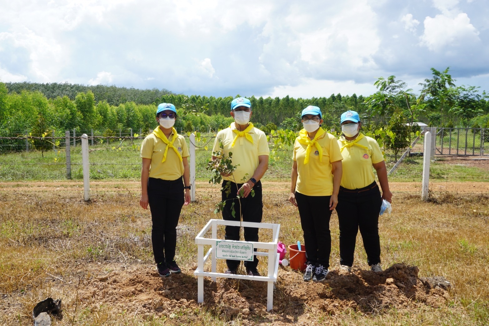 ???130 ปี กระทรวงมหาดไทย ฉะเชิงเทรา :แม่น้ำบางปะกงแหล่งชีวิต พระศักดิ์สิทธิ์หลวงพ่อโสธร พระยาศรีสุนทรปราชญ์ภาษาไทย เขาอ่างฤาไนป่าสมบูรณ์ ??ฉะเชิงเทรา ร่วมใจปลูกป่า ถวายแด่องค์ราชา