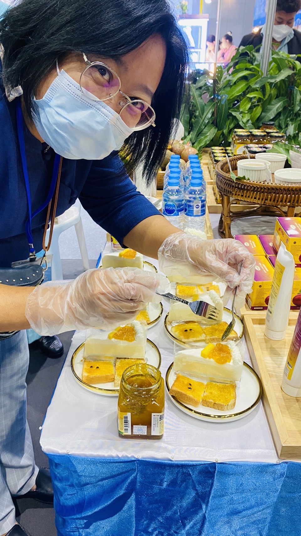 ???พช.ฉะเชิงเทรา ร่วมการประกวดกิจกรรมและเผยแพร่ผลการดำเนินงานของคณะกรรมการเครือข่ายองค์ความรู้ (Knowledge – Base OTOP : KBO) จังหวัดดีเด่น ประจำปี 2565