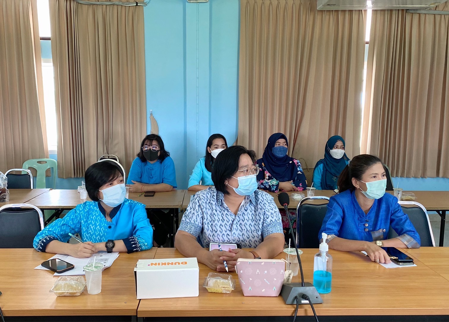 ???130 ปี กระทรวงมหาดไทย ? ฉะเชิงเทรา :แม่น้ำบางปะกงแหล่งชีวิต พระศักดิ์สิทธิ์หลวงพ่อโสธร พระยาศรีสุนทรปราชญ์ภาษาไทย เขาอ่างฤาไนป่าสมบูรณ์ ? ? ???พช. ฉะเชิงเทรา ประชุมนิเทศ ติดตาม ส่งเสริม และสนับสนุน งานพัฒนาชุมชน 2565 : กลุ่มโซนมัชฌิมา ?