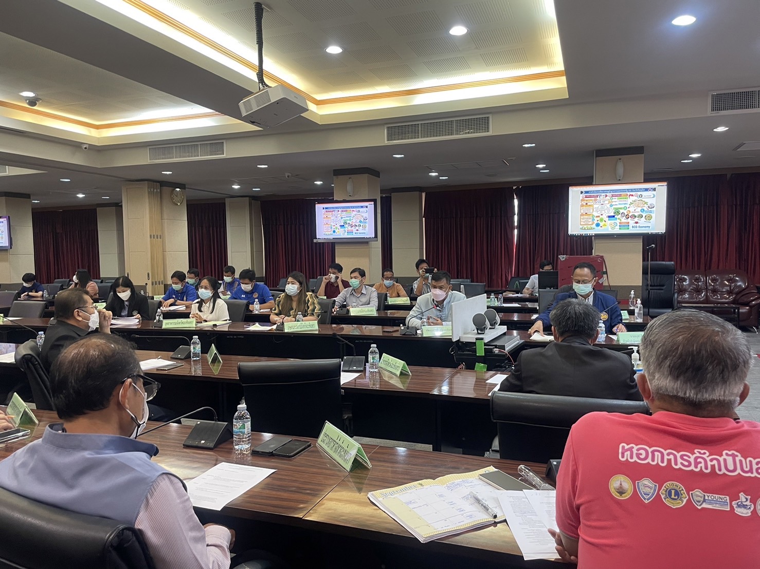 ???130 ปี กระทรวงมหาดไทย ? ฉะเชิงเทรา :แม่น้ำบางปะกงแหล่งชีวิต พระศักดิ์สิทธิ์หลวงพ่อโสธร พระยาศรีสุนทรปราชญ์ภาษาไทย เขาอ่างฤาไนป่าสมบูรณ์ ? ? ???พช. ฉะเชิงเทรา ร่วมประชุมคณะกรรมการประสานและขับเคลื่อนนโยบายสานพลังประชารัฐ ประจําจังหวัดฉะเชิงเทรา