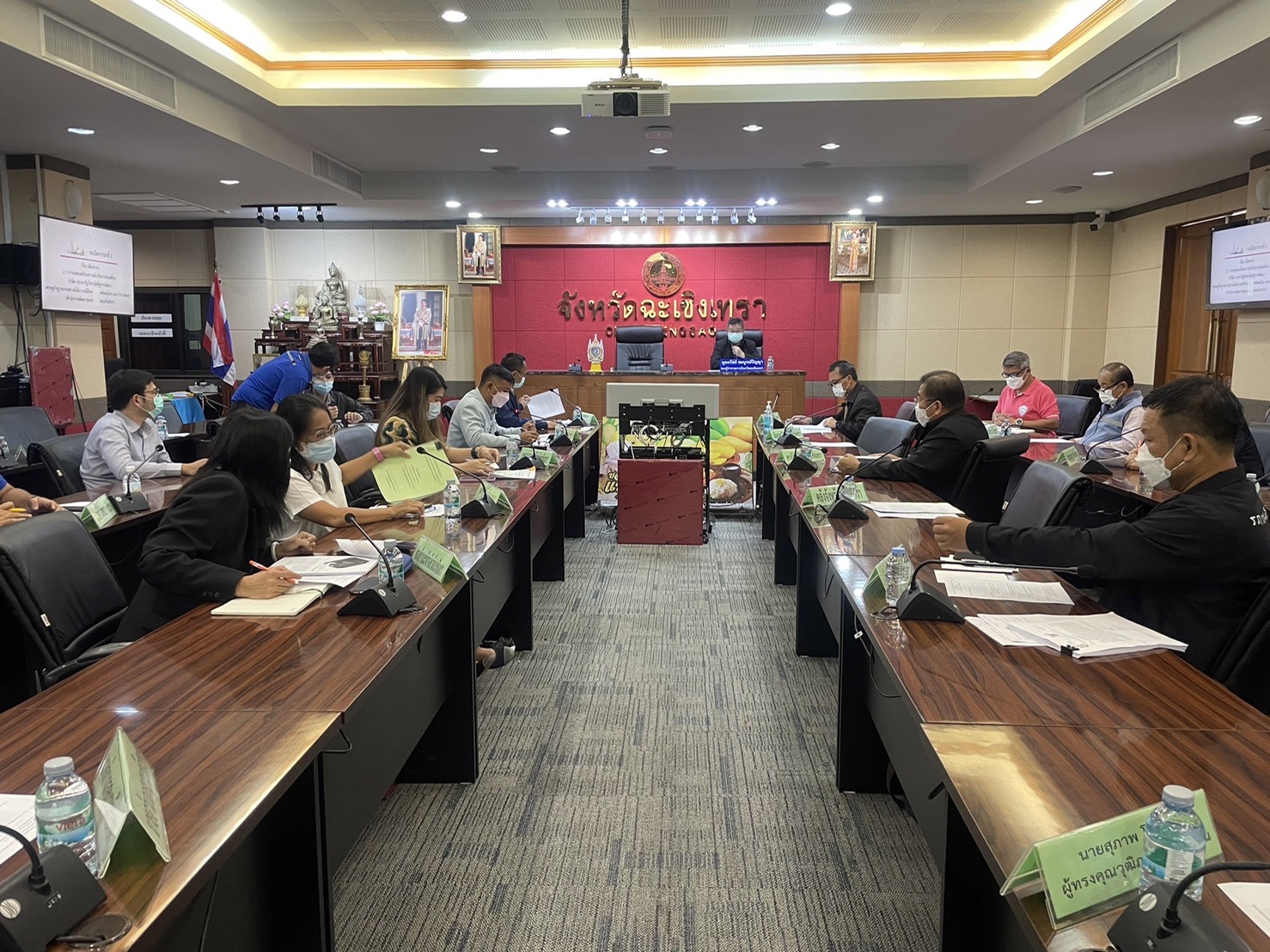 ???130 ปี กระทรวงมหาดไทย ? ฉะเชิงเทรา :แม่น้ำบางปะกงแหล่งชีวิต พระศักดิ์สิทธิ์หลวงพ่อโสธร พระยาศรีสุนทรปราชญ์ภาษาไทย เขาอ่างฤาไนป่าสมบูรณ์ ? ? ???พช. ฉะเชิงเทรา ร่วมประชุมคณะกรรมการประสานและขับเคลื่อนนโยบายสานพลังประชารัฐ ประจําจังหวัดฉะเชิงเทรา