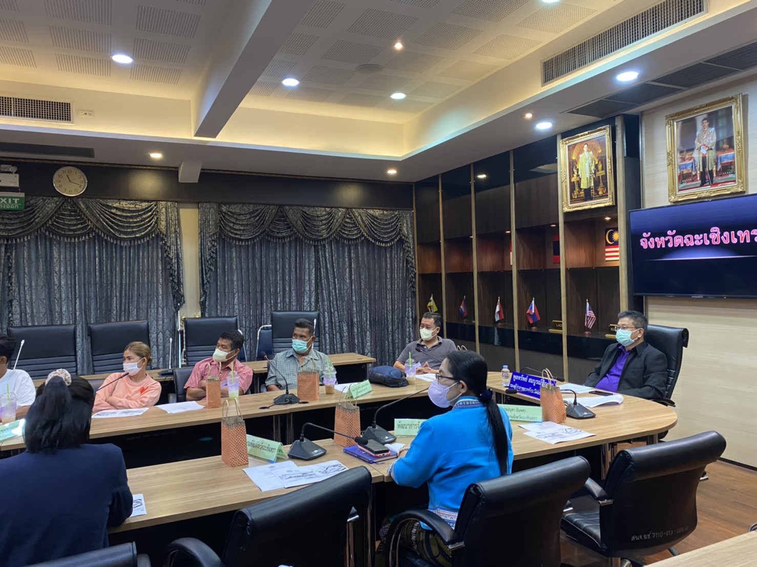 ???130 ปี กระทรวงมหาดไทย ? ฉะเชิงเทรา :แม่น้ำบางปะกงแหล่งชีวิต พระศักดิ์สิทธิ์หลวงพ่อโสธร พระยาศรีสุนทรปราชญ์ภาษาไทย เขาอ่างฤาไนป่าสมบูรณ์ ? ? ???พช. ฉะเชิงเทรา ร่วมประชุมติดตามผลการดำเนินงานพื้นที่โครงการบริหารจัดการอย่างยั่งยืน ผ่านระบบ Video Conference