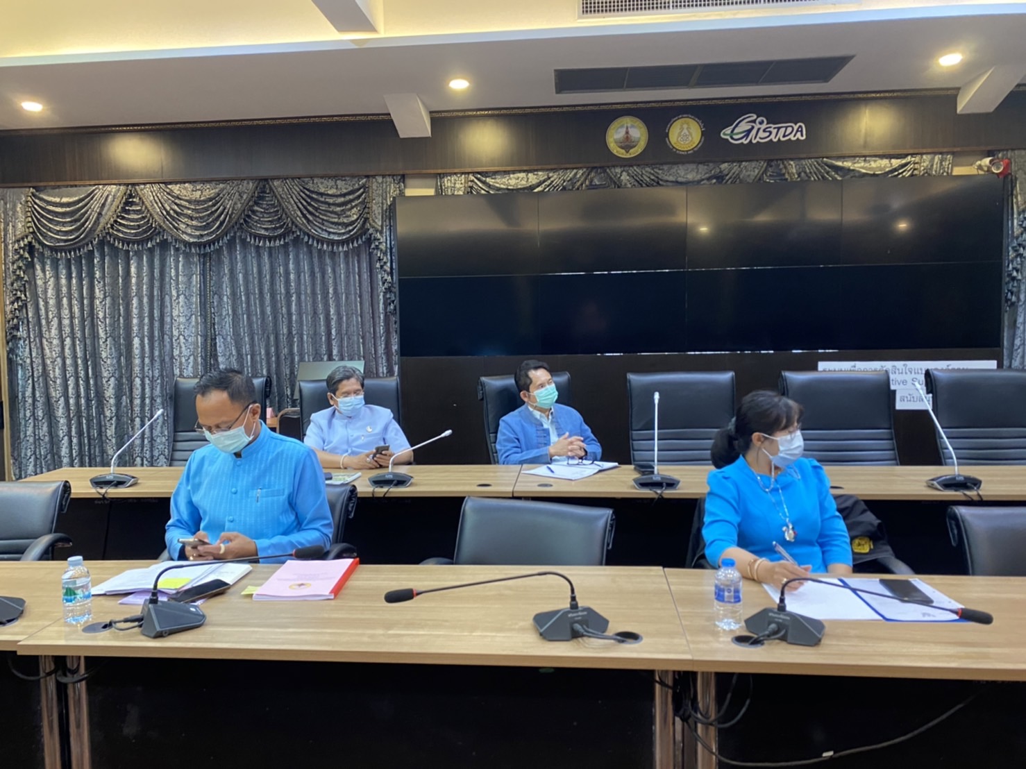 ???130 ปี กระทรวงมหาดไทย ? ฉะเชิงเทรา :แม่น้ำบางปะกงแหล่งชีวิต พระศักดิ์สิทธิ์หลวงพ่อโสธร พระยาศรีสุนทรปราชญ์ภาษาไทย เขาอ่างฤาไนป่าสมบูรณ์ ? ? ???พช. ฉะเชิงเทรา ร่วมประชุมรับฟังการเสวนาออนไลน์หัวข้อ “ผู้นำ…กับการปราบโกง!!” และการประชุมขับเคลื่อนและติดตามนโยบายของรัฐบาลและภารกิจสำคัญของกระทรวงมหาดไทย ประจําปีงบประมาณ พ.ศ. 2565 (เดือนสิงหาคม 2565) ผ่านระบบวีดิทัศน์ทางไกล (VCS)