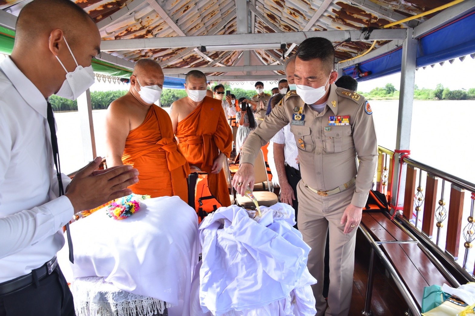 ???130 ปี กระทรวงมหาดไทย ? ฉะเชิงเทรา :แม่น้ำบางปะกงแหล่งชีวิต พระศักดิ์สิทธิ์หลวงพ่อโสธร พระยาศรีสุนทรปราชญ์ภาษาไทย เขาอ่างฤาไนป่าสมบูรณ์ ? ? ????พช. ฉะเชิงเทรา ร่วมพิธีทำบุญทักษิณานุประทาน เพื่อถวายอุทิศแด่พระธรรมมังคลาจารย์ อดีตเจ้าอาวาสวัดโสธรวราราม วรวิหาร และอดีตที่ปรึกษาเจ้าคณะภาค 12 พิธีบวงสรวงสิ่งศักดิ์สิทธิ์ พิธีถวายเทียนพรรษามหามงคลเพื่อแผ่นดิน ปี 2565 พิธียกช่อฟ้าอาคารพิพิธภัณฑ์และหอสมุด และพิธีหล่อรูปเหมือนพระธรรมมังคลาจารย์ วิ. (ประยงค์ ปิยวณฺโณ)