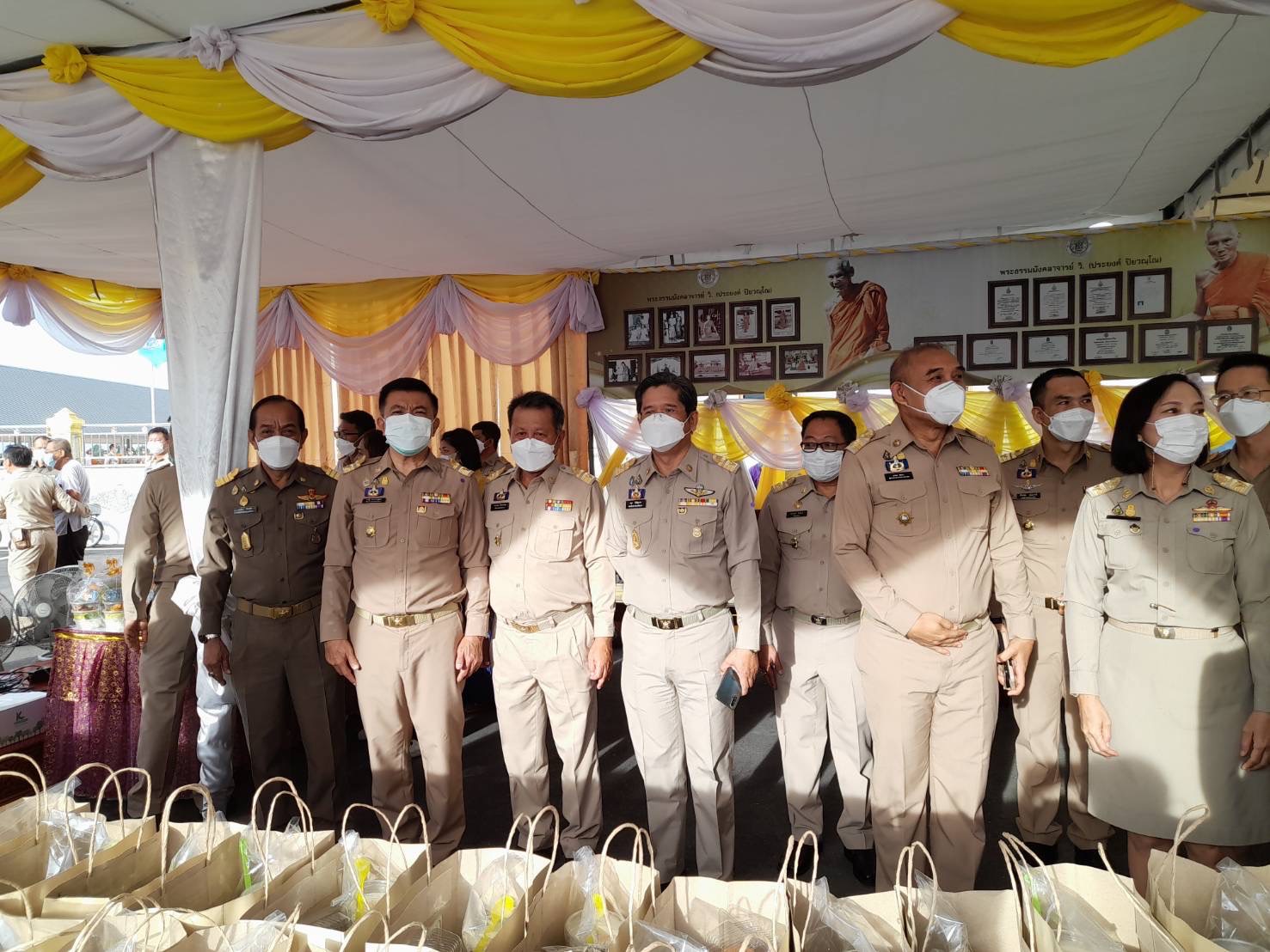 ???130 ปี กระทรวงมหาดไทย ? ฉะเชิงเทรา :แม่น้ำบางปะกงแหล่งชีวิต พระศักดิ์สิทธิ์หลวงพ่อโสธร พระยาศรีสุนทรปราชญ์ภาษาไทย เขาอ่างฤาไนป่าสมบูรณ์ ? ? ????พช. ฉะเชิงเทรา ร่วมพิธีทำบุญทักษิณานุประทาน เพื่อถวายอุทิศแด่พระธรรมมังคลาจารย์ อดีตเจ้าอาวาสวัดโสธรวราราม วรวิหาร และอดีตที่ปรึกษาเจ้าคณะภาค 12 พิธีบวงสรวงสิ่งศักดิ์สิทธิ์ พิธีถวายเทียนพรรษามหามงคลเพื่อแผ่นดิน ปี 2565 พิธียกช่อฟ้าอาคารพิพิธภัณฑ์และหอสมุด และพิธีหล่อรูปเหมือนพระธรรมมังคลาจารย์ วิ. (ประยงค์ ปิยวณฺโณ)