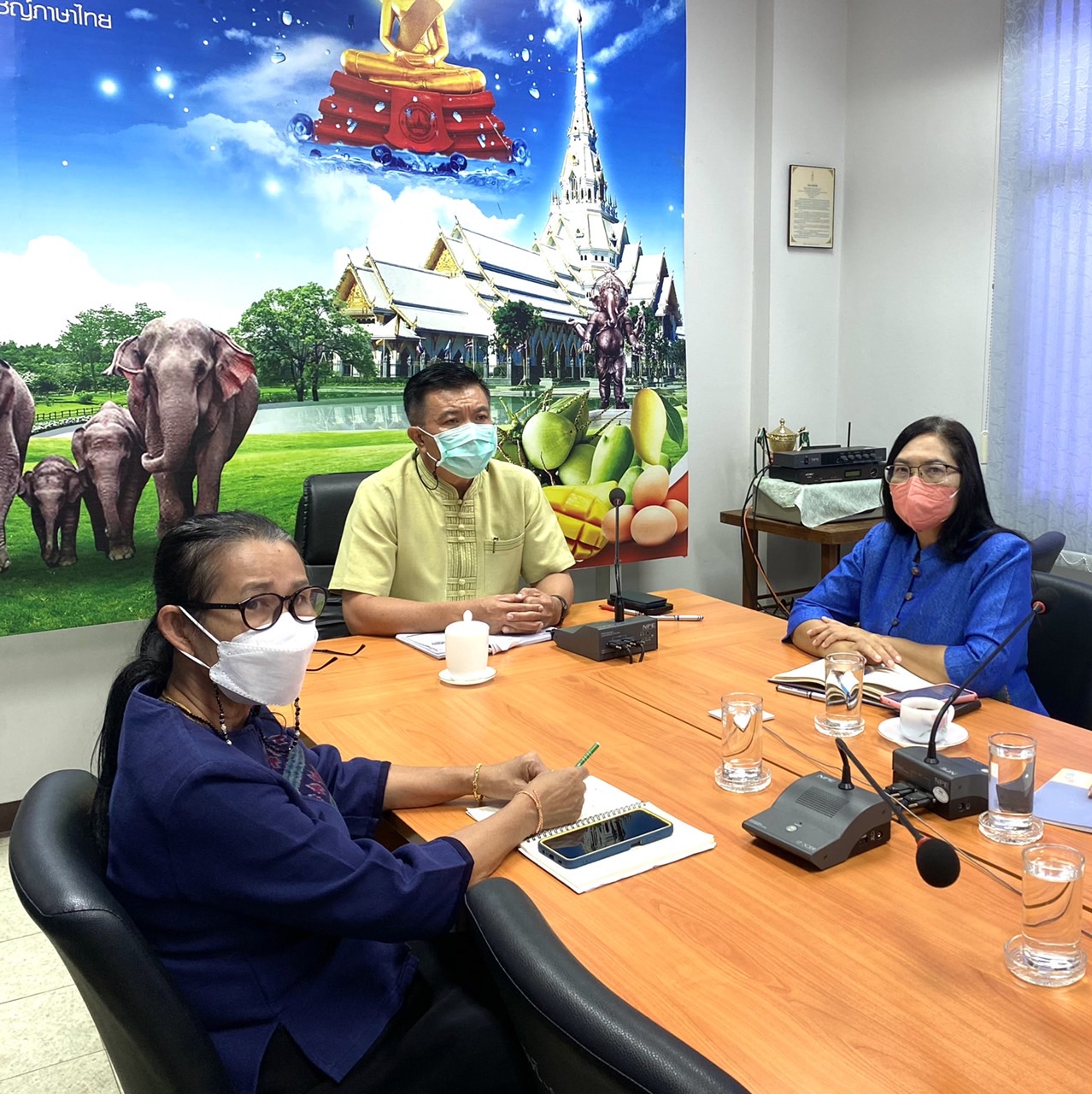 ???130 ปี กระทรวงมหาดไทย ? ฉะเชิงเทรา :แม่น้ำบางปะกงแหล่งชีวิต พระศักดิ์สิทธิ์หลวงพ่อโสธร พระยาศรีสุนทรปราชญ์ภาษาไทย เขาอ่างฤาไนป่าสมบูรณ์ ? ? ??พช.ฉะเชิงเทรา ร่วมประชุมกรมการพัฒนาชุมชนกรมการพัฒนาชุม ครั้งที่ 8/2565 ผ่านระบบวีดีทัศน์ทางไกล (Video Conference)