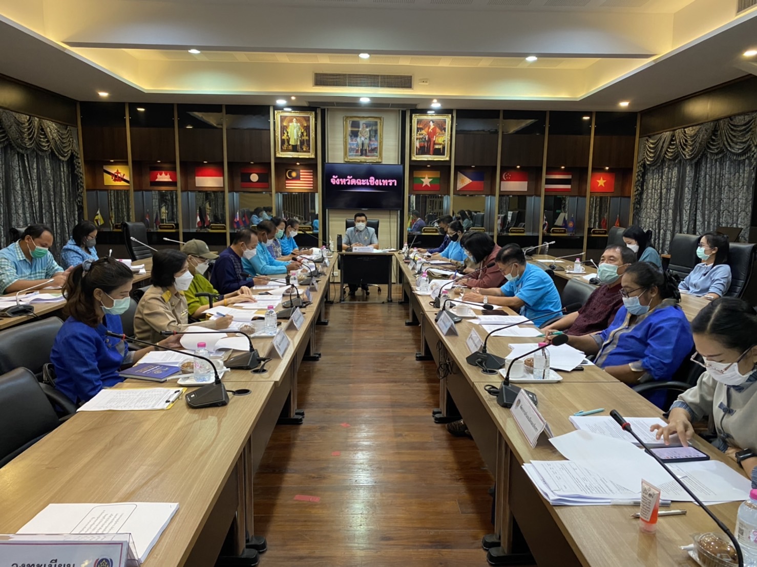 ???130 ปี กระทรวงมหาดไทย ? ฉะเชิงเทรา :แม่น้ำบางปะกงแหล่งชีวิต พระศักดิ์สิทธิ์หลวงพ่อโสธร พระยาศรีสุนทรปราชญ์ภาษาไทย เขาอ่างฤาไนป่าสมบูรณ์ ? ? ??พช.ฉะเชิงเทรา ประชุมผู้บริหาร,นักวิชาการพัฒนาชุมชน และเจ้าหน้าที่พัฒนาชุมชนจังหวัดฉะเชิงเทรา ครั้งที่ 8/2565