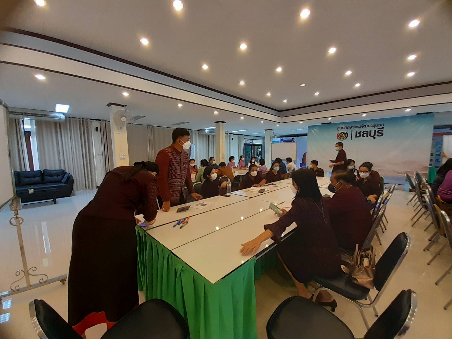 ???130 ปี กระทรวงมหาดไทย ? ฉะเชิงเทรา :แม่น้ำบางปะกงแหล่งชีวิต พระศักดิ์สิทธิ์หลวงพ่อโสธร พระยาศรีสุนทรปราชญ์ภาษาไทย เขาอ่างฤาไนป่าสมบูรณ์ ? ? ???พช. ฉะเชิงเทรา ร่วมทบทวนบทเรียน และวางแผนขับเคลื่อนงานพัฒนาชุมชน ประจำปี พ.ศ. 2566