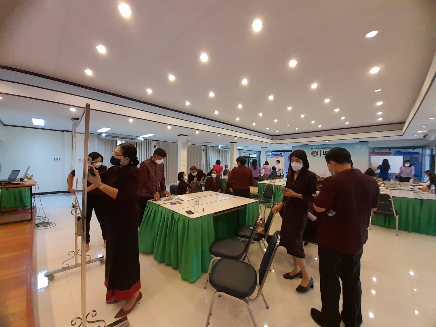 ???130 ปี กระทรวงมหาดไทย ? ฉะเชิงเทรา :แม่น้ำบางปะกงแหล่งชีวิต พระศักดิ์สิทธิ์หลวงพ่อโสธร พระยาศรีสุนทรปราชญ์ภาษาไทย เขาอ่างฤาไนป่าสมบูรณ์ ? ? ???พช. ฉะเชิงเทรา ร่วมทบทวนบทเรียน และวางแผนขับเคลื่อนงานพัฒนาชุมชน ประจำปี พ.ศ. 2566