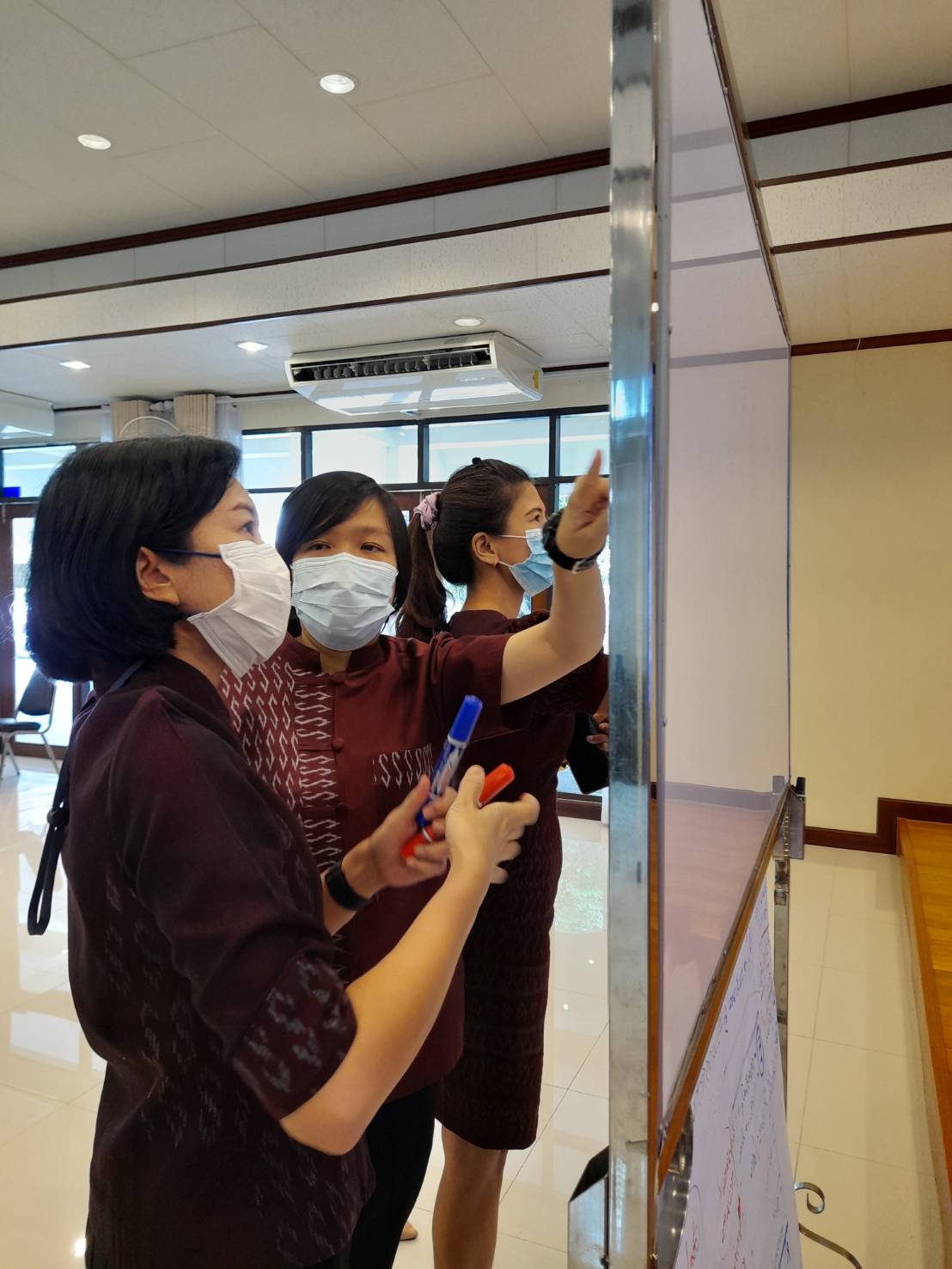 ???130 ปี กระทรวงมหาดไทย ? ฉะเชิงเทรา :แม่น้ำบางปะกงแหล่งชีวิต พระศักดิ์สิทธิ์หลวงพ่อโสธร พระยาศรีสุนทรปราชญ์ภาษาไทย เขาอ่างฤาไนป่าสมบูรณ์ ? ? ???พช. ฉะเชิงเทรา ร่วมทบทวนบทเรียน และวางแผนขับเคลื่อนงานพัฒนาชุมชน ประจำปี พ.ศ. 2566