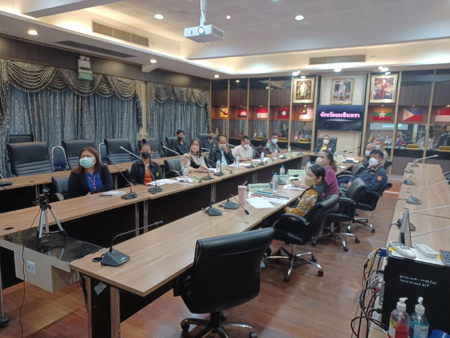 ???130 ปี กระทรวงมหาดไทย ? ฉะเชิงเทรา :แม่น้ำบางปะกงแหล่งชีวิต พระศักดิ์สิทธิ์หลวงพ่อโสธร พระยาศรีสุนทรปราชญ์ภาษาไทย เขาอ่างฤาไนป่าสมบูรณ์ ? ? ??พช.ฉะเชิงเทรา ร่วมงานแถลงผลการดำเนินงานของสำนักงาน ป.ป.ส. ประจำปี 2565 ภายใต้ชื่องาน “ที่สุดแห่งปี” ผลการดำเนินการป้องกันและปราบปรามยาเสพติด ประจำปี 2565