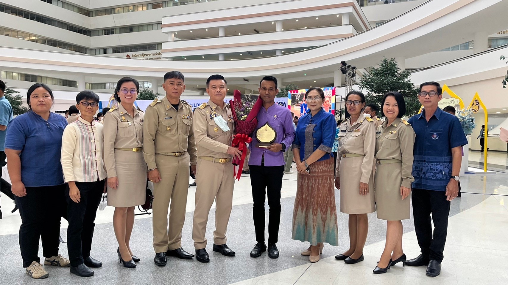 ???130 ปี กระทรวงมหาดไทย ? ฉะเชิงเทรา :แม่น้ำบางปะกงแหล่งชีวิต พระศักดิ์สิทธิ์หลวงพ่อโสธร พระยาศรีสุนทรปราชญ์ภาษาไทย เขาอ่างฤาไนป่าสมบูรณ์ ? ? ???พช.ฉะเชิงเทรา ร่วมงาน “วันพัฒนาชุมชน ครั้งที่ 11 วาระครบรอบ 60 ปี กรมการพัฒนาชุมชน (“CD DAY 2022” )