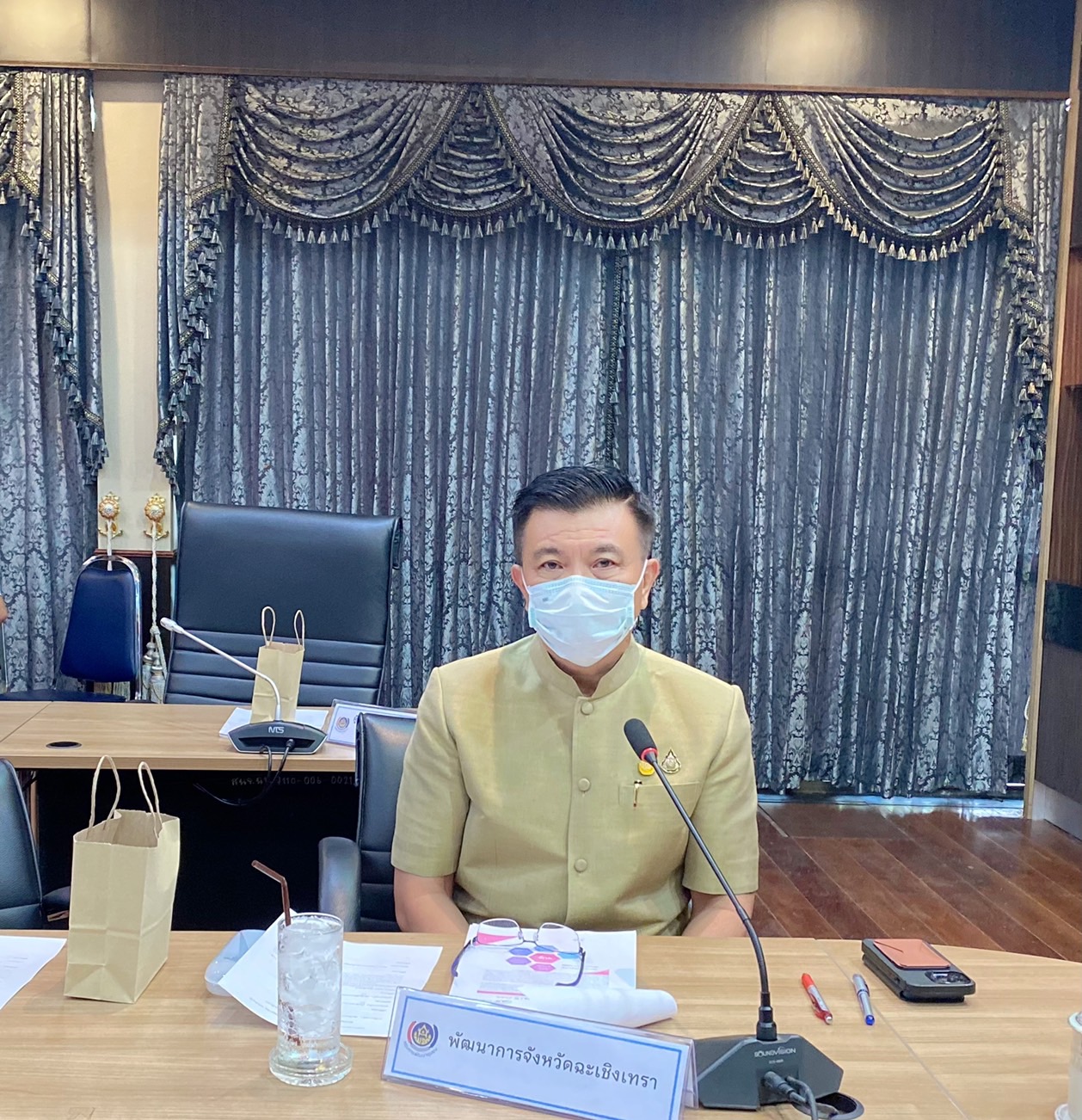 ???130 ปี กระทรวงมหาดไทย ? ฉะเชิงเทรา :แม่น้ำบางปะกงแหล่งชีวิต พระศักดิ์สิทธิ์หลวงพ่อโสธร พระยาศรีสุนทรปราชญ์ภาษาไทย เขาอ่างฤาไนป่าสมบูรณ์ ? ? ???พช.ฉะเชิงเทรา ประชุมคณะทำงานบริหารการจัดเก็บข้อมูล จปฐเพื่อนำเสนอผลการจัดเก็บและรับรองคุณภาพข้อมูล