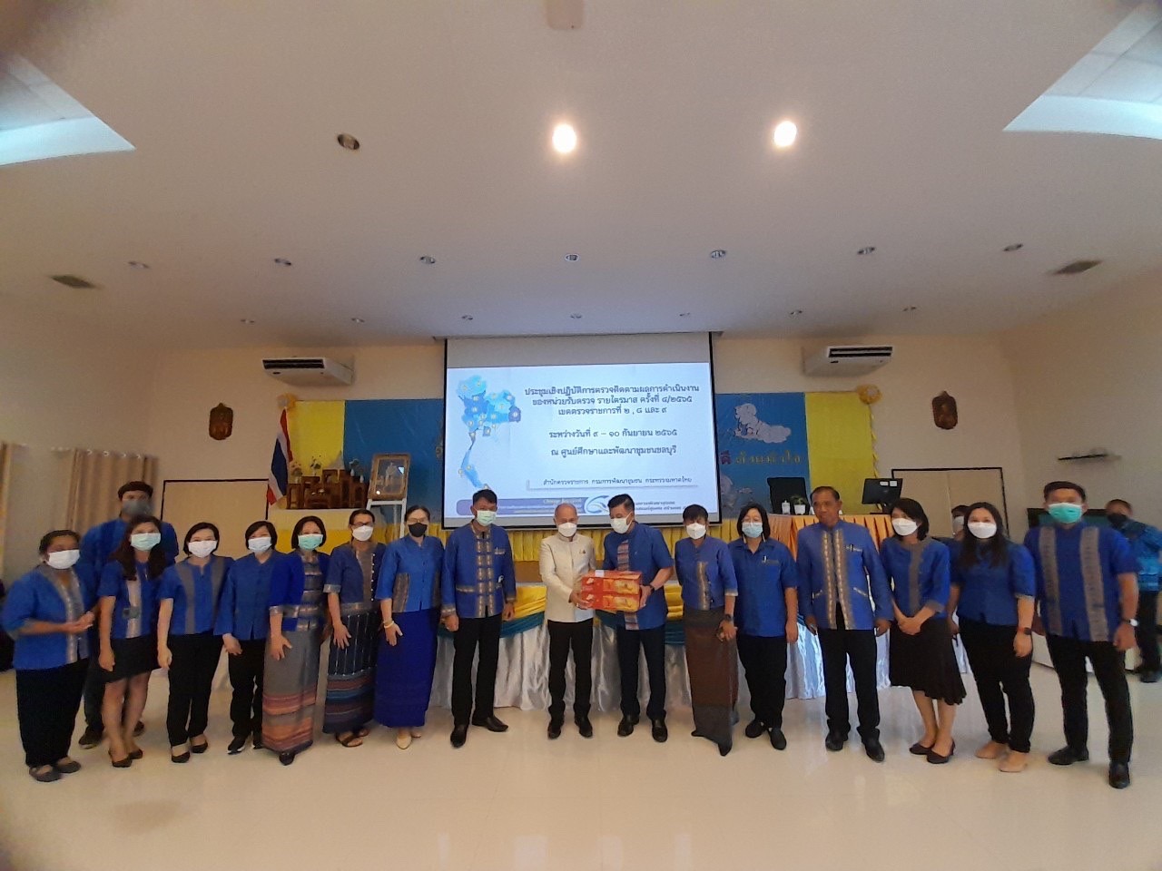 ???130 ปี กระทรวงมหาดไทย ? ฉะเชิงเทรา :แม่น้ำบางปะกงแหล่งชีวิต พระศักดิ์สิทธิ์หลวงพ่อโสธร พระยาศรีสุนทรปราชญ์ภาษาไทย เขาอ่างฤาไนป่าสมบูรณ์ ? ? ???พช. ฉะเชิงเทรา ร่วมจัดนิทรรศการในการประชุมเชิงปฏิบัติการ ตรวจติดตามผลการดำเนินงานของหน่วยรับตรวจรายไตรมาส ครั้งที่ 4/2565