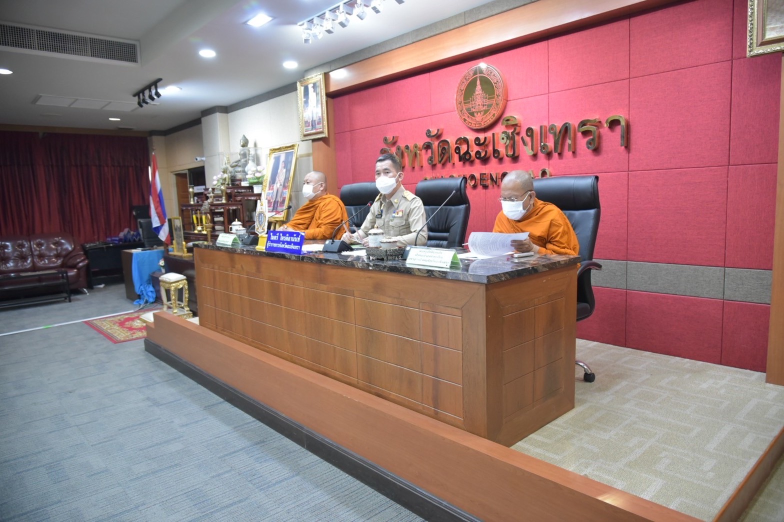 ???130 ปี กระทรวงมหาดไทย ? ฉะเชิงเทรา :แม่น้ำบางปะกงแหล่งชีวิต พระศักดิ์สิทธิ์หลวงพ่อโสธร พระยาศรีสุนทรปราชญ์ภาษาไทย เขาอ่างฤาไนป่าสมบูรณ์ ? ? ??ฉะเชิงเทรา ขับเคลื่อนบทบาทการเกื้อหนุนระหว่างวัดและชุมชนให้มีความสุขอย่างยั่งยืน