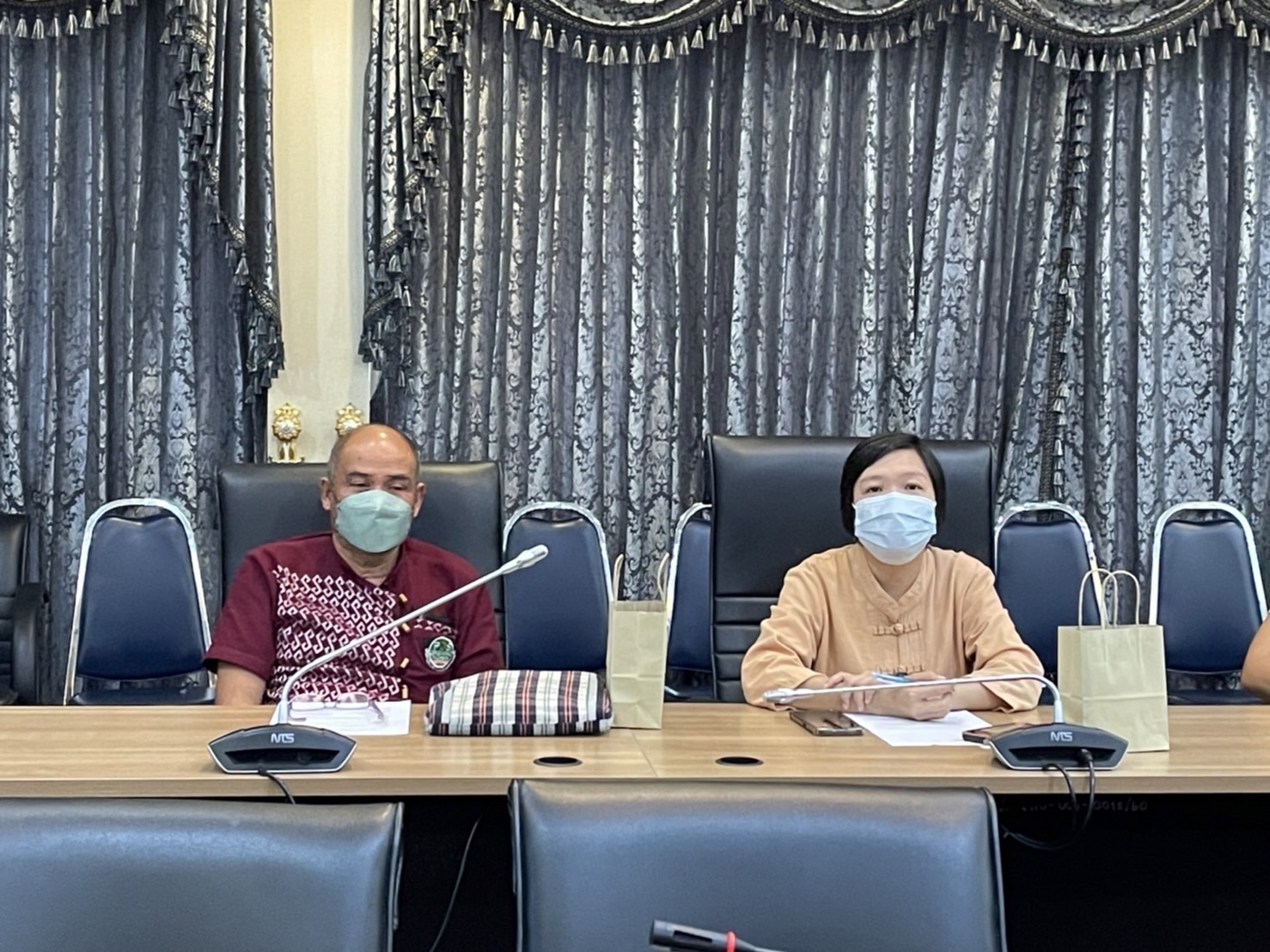 ???130 ปี กระทรวงมหาดไทย ? ฉะเชิงเทรา :แม่น้ำบางปะกงแหล่งชีวิต พระศักดิ์สิทธิ์หลวงพ่อโสธร พระยาศรีสุนทรปราชญ์ภาษาไทย เขาอ่างฤาไนป่าสมบูรณ์ ? ? ??ฉะเชิงเทรา จัดประชุมคณะกรรมการพัฒนาเศรษฐกิจฐานรากและประชารัฐ (E3)