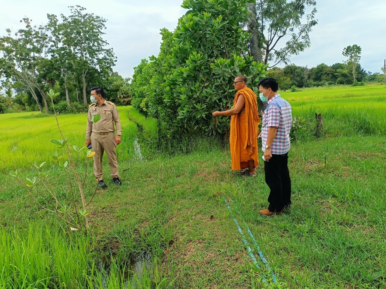 ???130 ปี กระทรวงมหาดไทย ? ฉะเชิงเทรา :แม่น้ำบางปะกงแหล่งชีวิต พระศักดิ์สิทธิ์หลวงพ่อโสธร พระยาศรีสุนทรปราชญ์ภาษาไทย เขาอ่างฤาไนป่าสมบูรณ์ ? ? ??พช.ฉะเชิงเทรา เยี่ยมชม โครงการ “วัด ประชา รัฐ สร้างสุข พ.ศ. 2565”