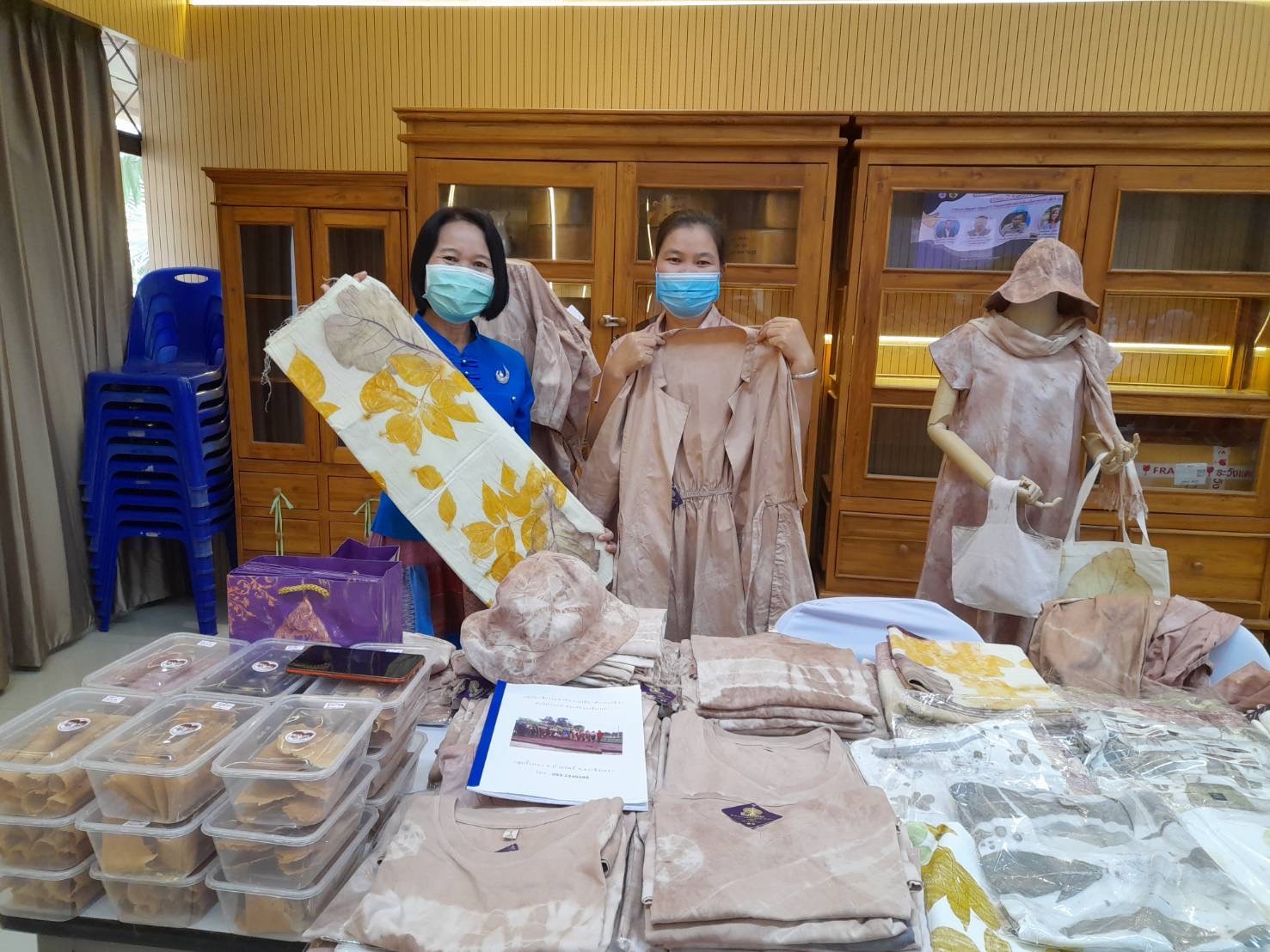 ???130 ปี กระทรวงมหาดไทย ? ฉะเชิงเทรา :แม่น้ำบางปะกงแหล่งชีวิต พระศักดิ์สิทธิ์หลวงพ่อโสธร พระยาศรีสุนทรปราชญ์ภาษาไทย เขาอ่างฤาไนป่าสมบูรณ์ ? ? ??พช.ฉะเชิงเทรา ร่วมพิธีเปิดและจัดนิทรรศการในงานมหกรรมด้านการพัฒนาครอบครัวจังหวัดฉะเชิงเทรา ประจำปี 2565