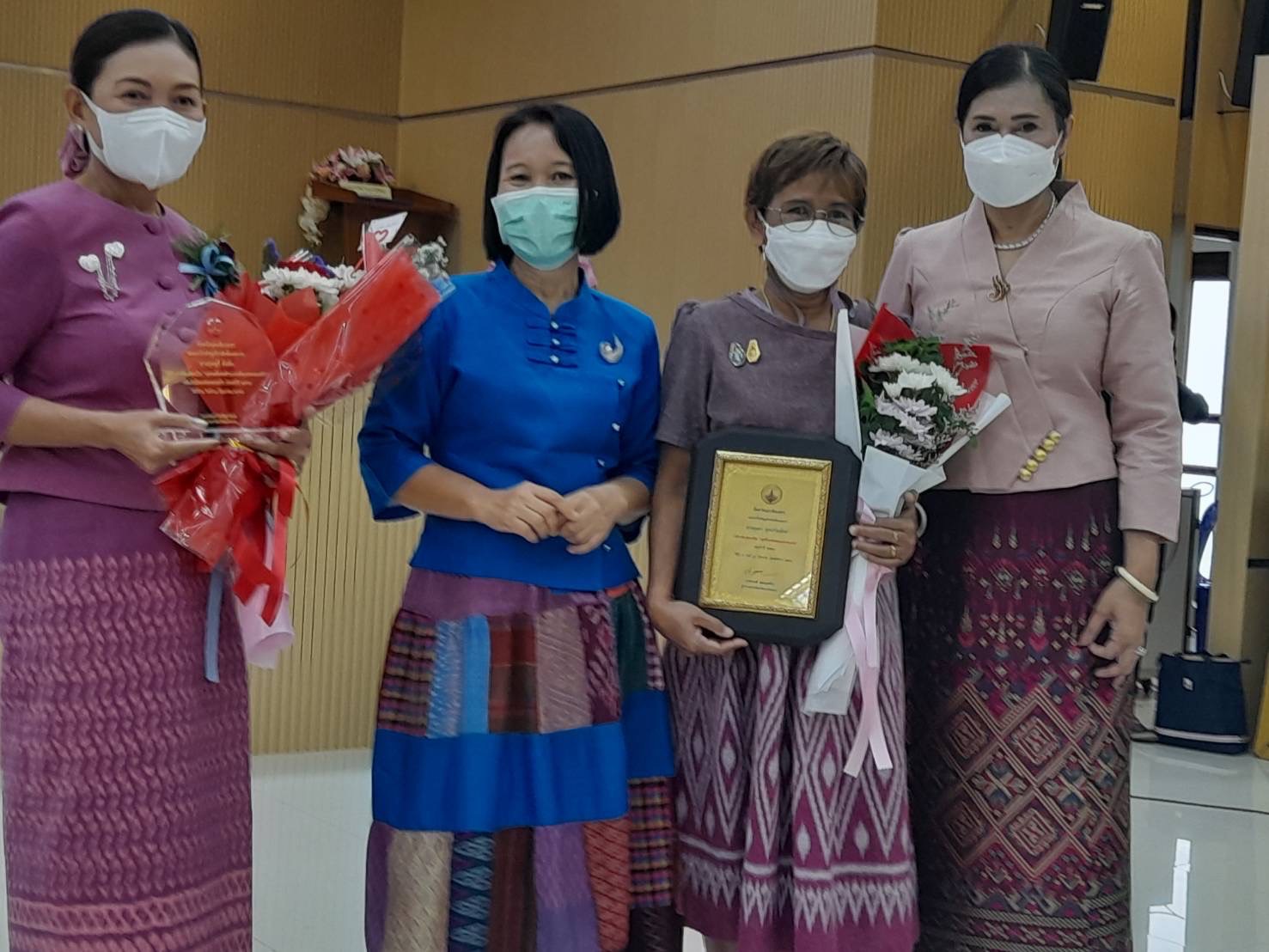 ???130 ปี กระทรวงมหาดไทย ? ฉะเชิงเทรา :แม่น้ำบางปะกงแหล่งชีวิต พระศักดิ์สิทธิ์หลวงพ่อโสธร พระยาศรีสุนทรปราชญ์ภาษาไทย เขาอ่างฤาไนป่าสมบูรณ์ ? ? ??พช.ฉะเชิงเทรา ร่วมพิธีเปิดและจัดนิทรรศการในงานมหกรรมด้านการพัฒนาครอบครัวจังหวัดฉะเชิงเทรา ประจำปี 2565