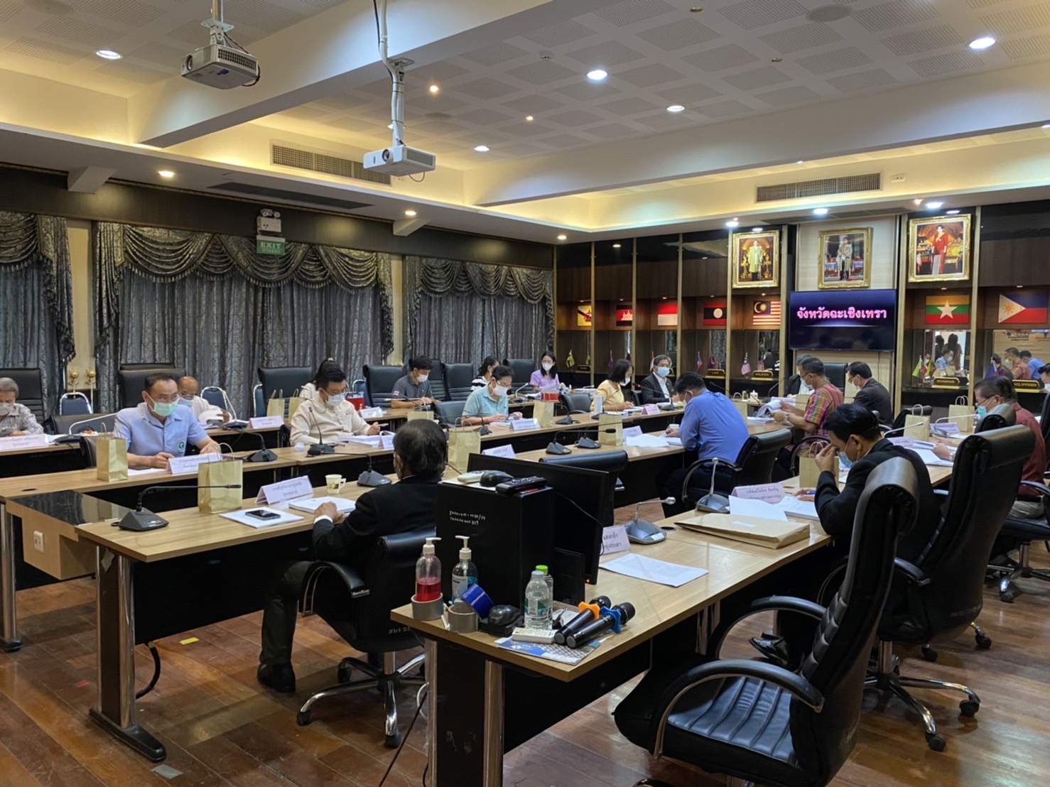 ???130 ปี กระทรวงมหาดไทย ? ฉะเชิงเทรา :แม่น้ำบางปะกงแหล่งชีวิต พระศักดิ์สิทธิ์หลวงพ่อโสธร พระยาศรีสุนทรปราชญ์ภาษาไทย เขาอ่างฤาไนป่าสมบูรณ์ ? ? ?พช.ฉะเชิงเทรา ร่วมประชุมคณะกรรมการพนักงานเทศบาลจังหวัดฉะเชิงเทรา (ก.ทจ.)