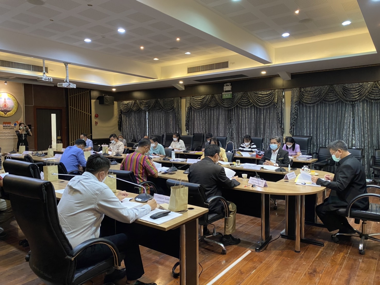 ???130 ปี กระทรวงมหาดไทย ? ฉะเชิงเทรา :แม่น้ำบางปะกงแหล่งชีวิต พระศักดิ์สิทธิ์หลวงพ่อโสธร พระยาศรีสุนทรปราชญ์ภาษาไทย เขาอ่างฤาไนป่าสมบูรณ์ ? ? ?พช.ฉะเชิงเทรา ร่วมประชุมคณะกรรมการพนักงานเทศบาลจังหวัดฉะเชิงเทรา (ก.ทจ.)