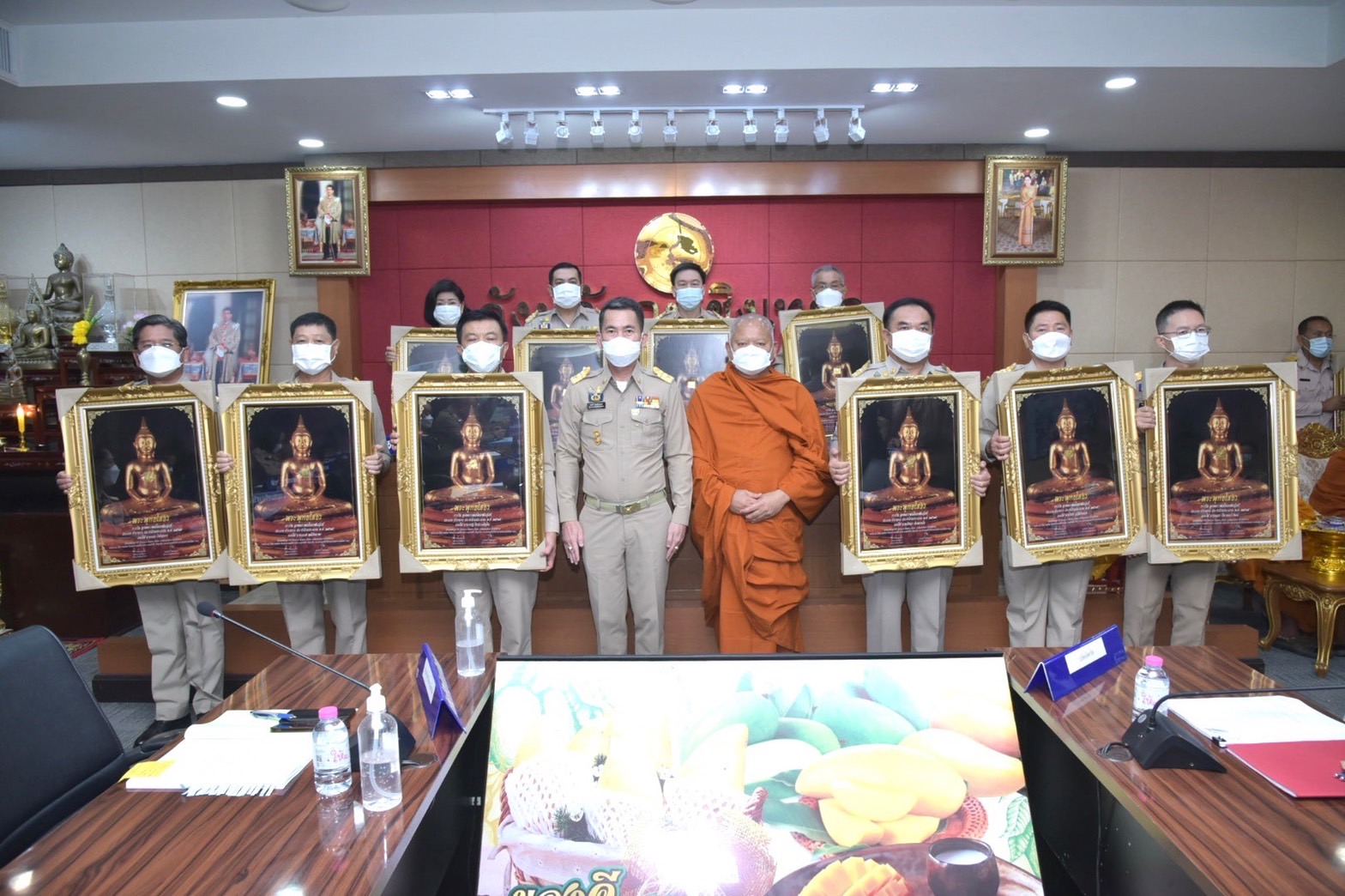 ???130 ปี กระทรวงมหาดไทย ? ฉะเชิงเทรา :แม่น้ำบางปะกงแหล่งชีวิต พระศักดิ์สิทธิ์หลวงพ่อโสธร พระยาศรีสุนทรปราชญ์ภาษาไทย เขาอ่างฤาไนป่าสมบูรณ์ ? ? ?ฉะเชิงเทรา มอบรับรางวัลโครงการยกย่องเชิดชูคนดี มีคุณธรรม จริยธรรม “ลูกหลวงพ่อโสธรพันธุ์แท้”