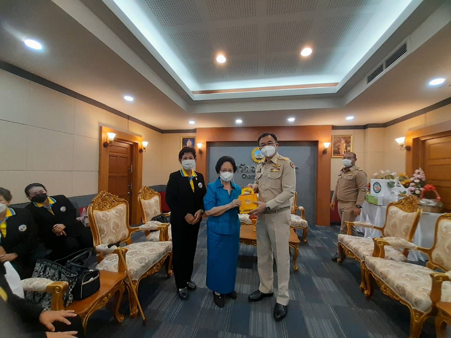 ??เครือข่ายผู้ประกอบการ OTOP นำคณะฯต้อนรับผู้ว่าราชการจังหวัดฉะเชิงเทรา