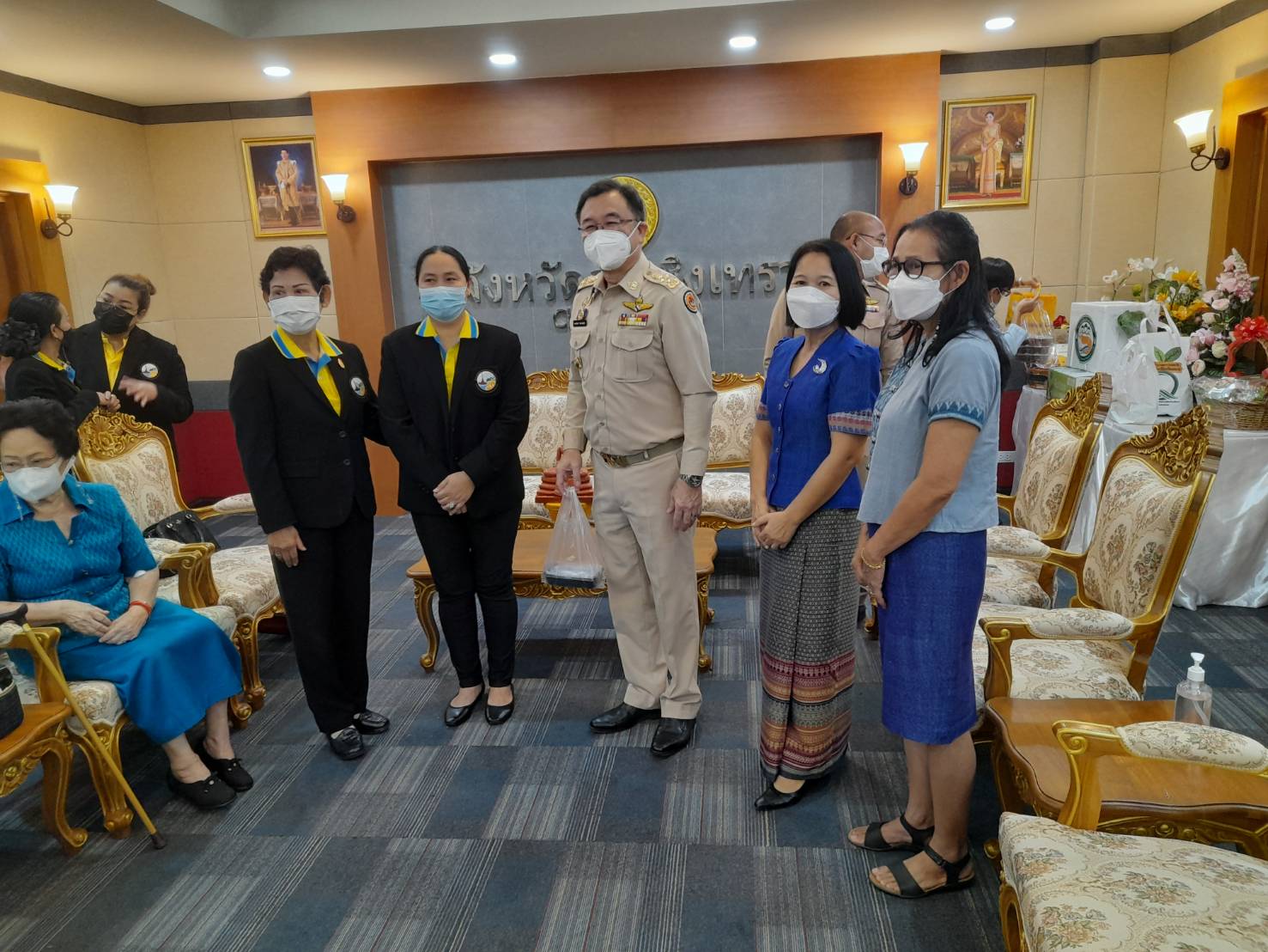 ??เครือข่ายผู้ประกอบการ OTOP นำคณะฯต้อนรับผู้ว่าราชการจังหวัดฉะเชิงเทรา